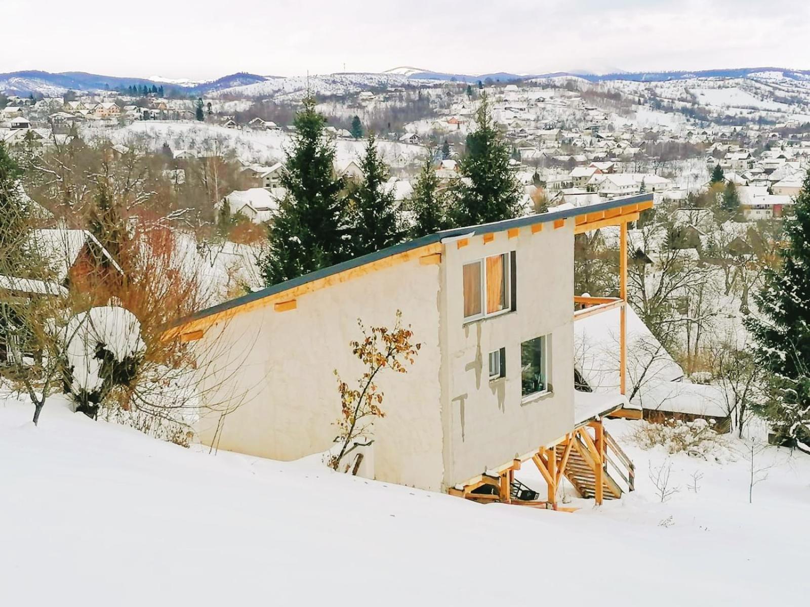 Rainbow Chalet