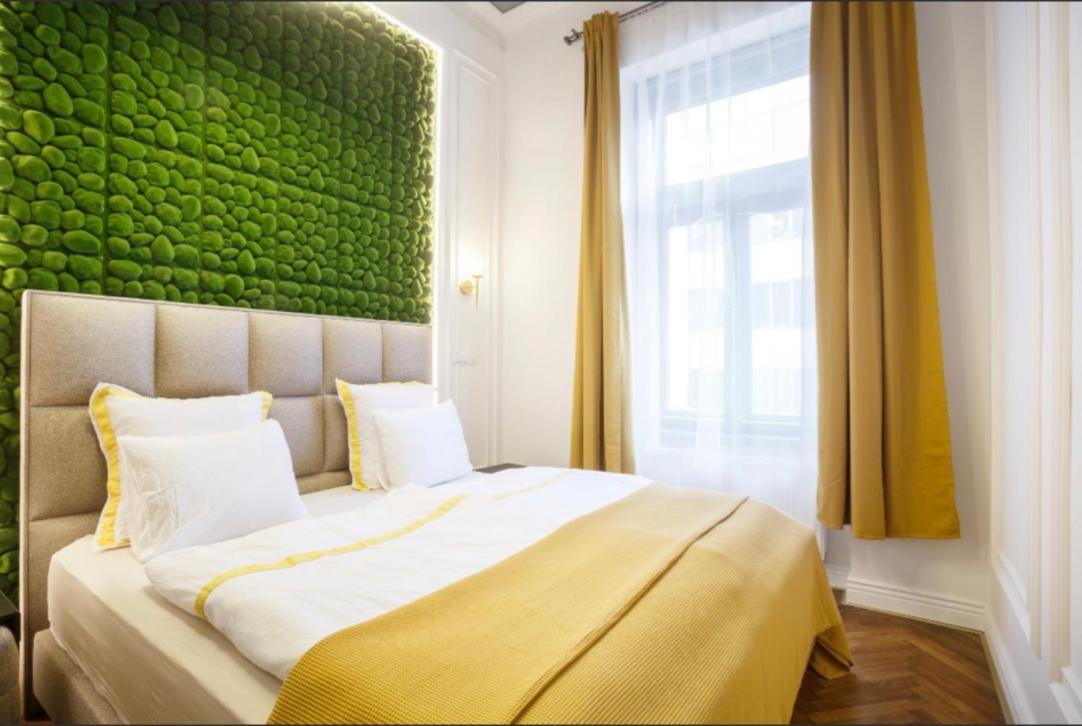 Urban Premier Suite