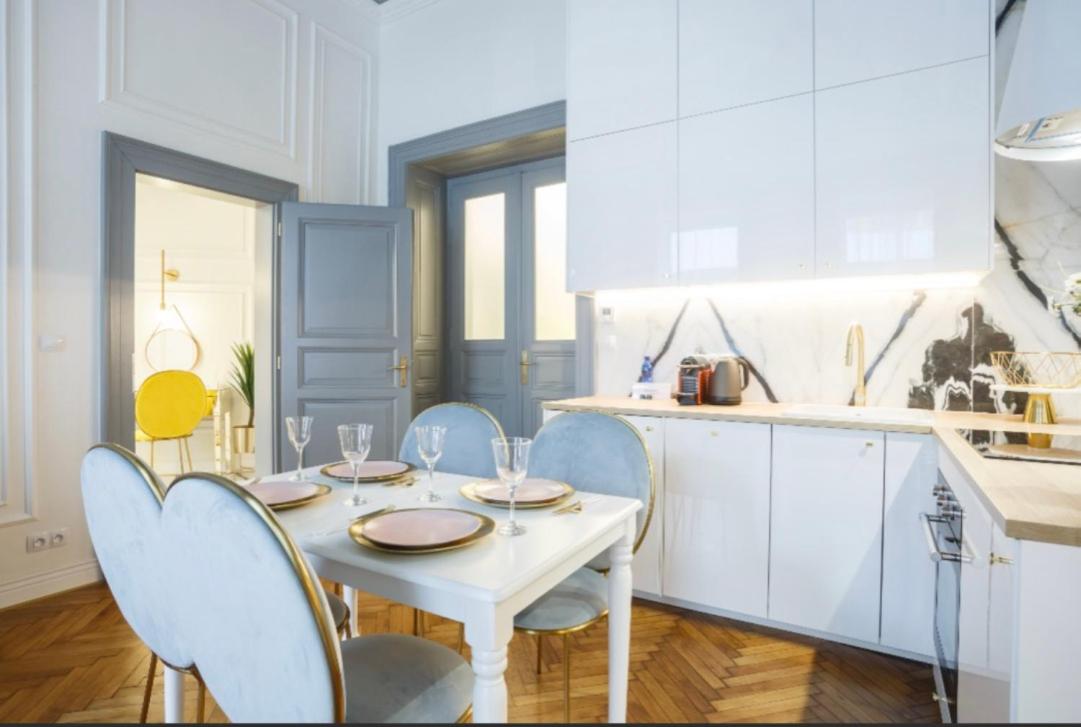 Urban Premier Suite