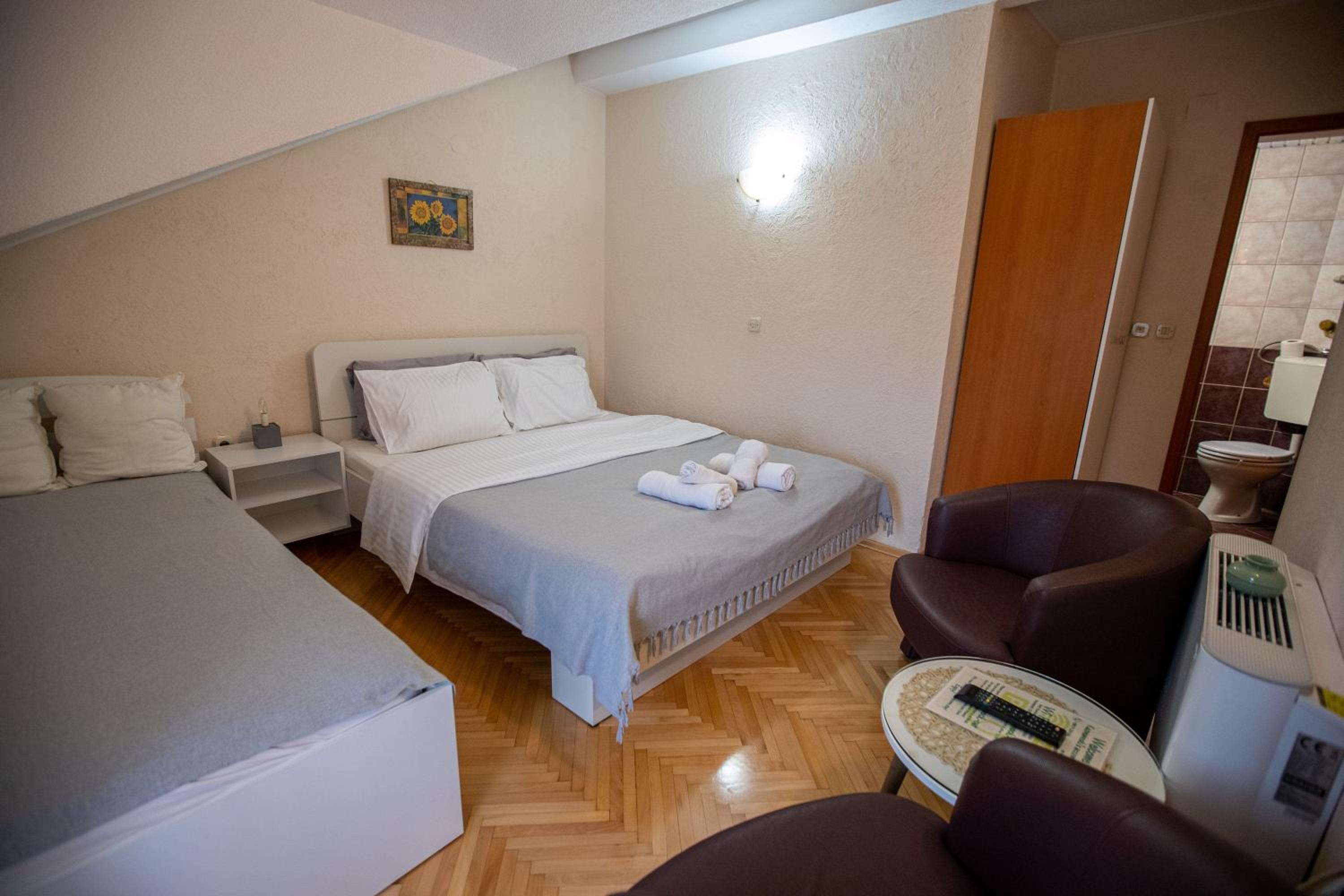 ViK Guest House Ohrid view 2