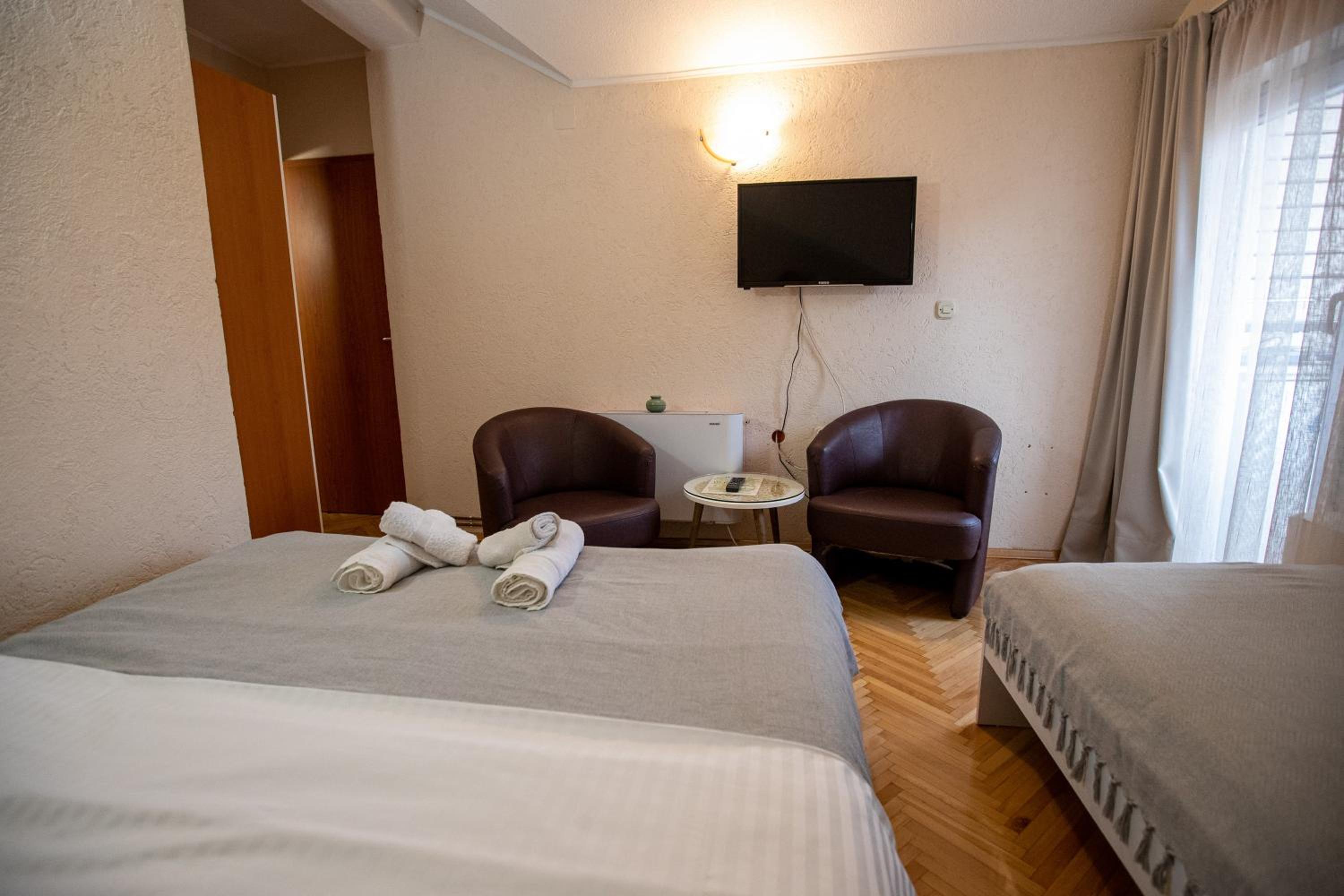 ViK Guest House Ohrid view 3