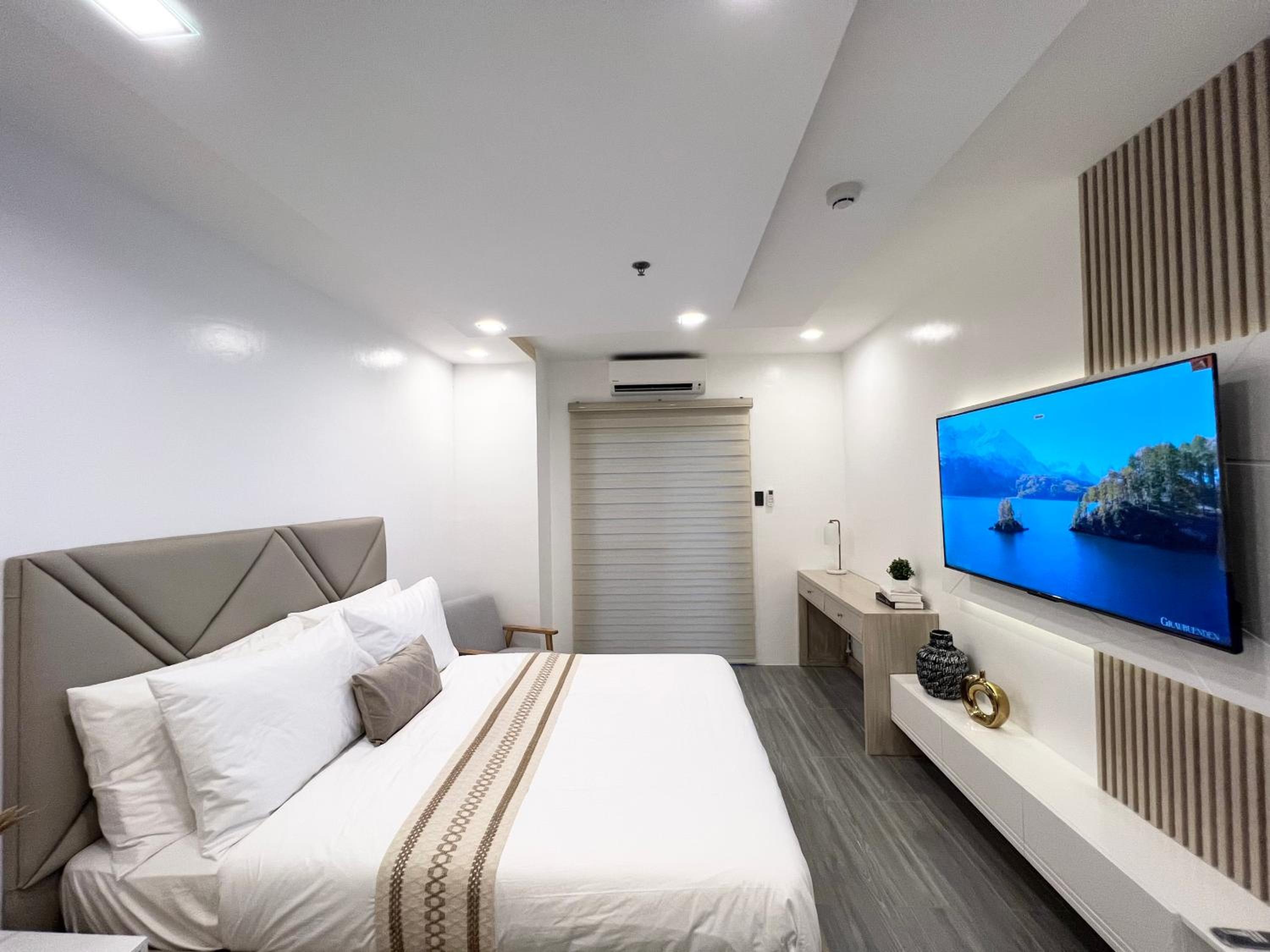Luxury Haven Near Walking Street view 5