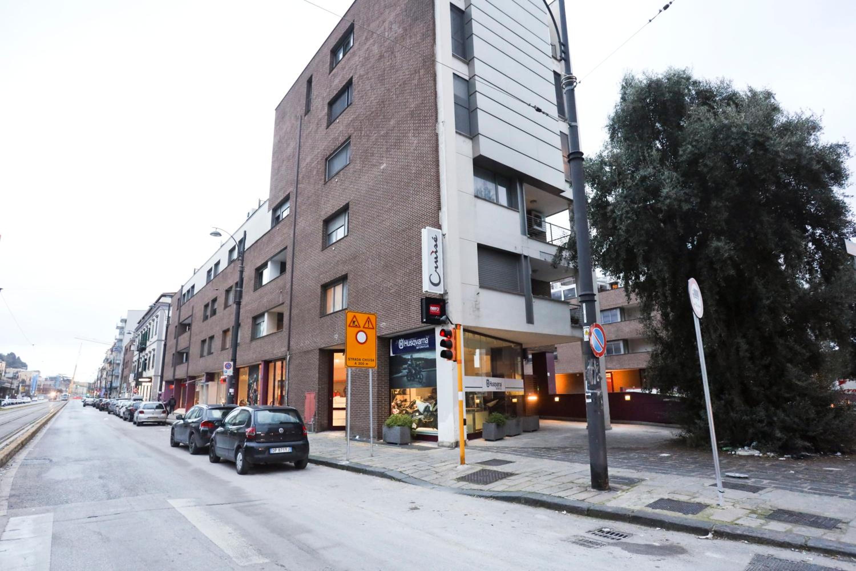 GuestHost - Sebeto Apartments with Parking & Netfilx