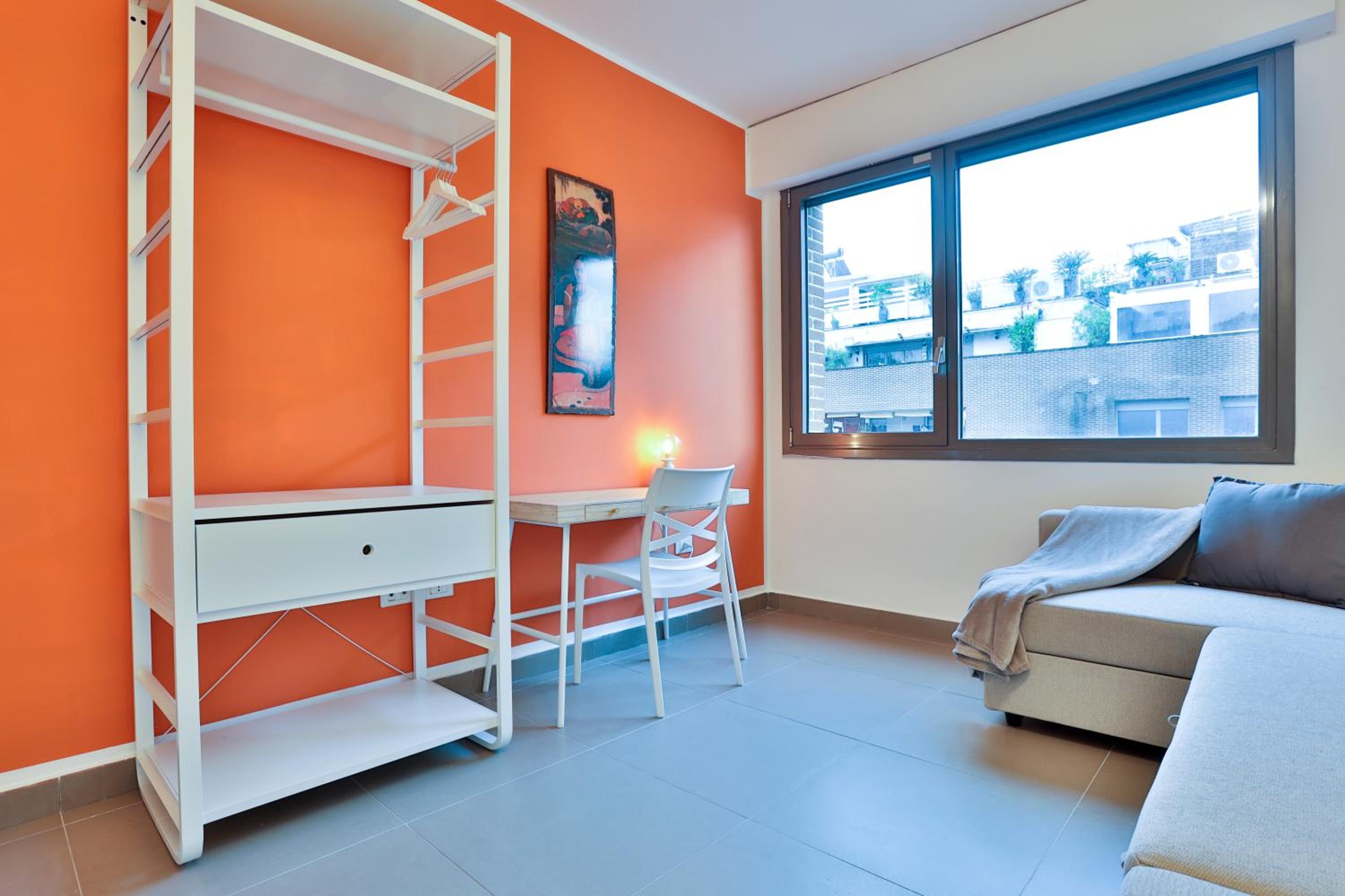 GuestHost - Sebeto Apartments with Parking & Netfilx