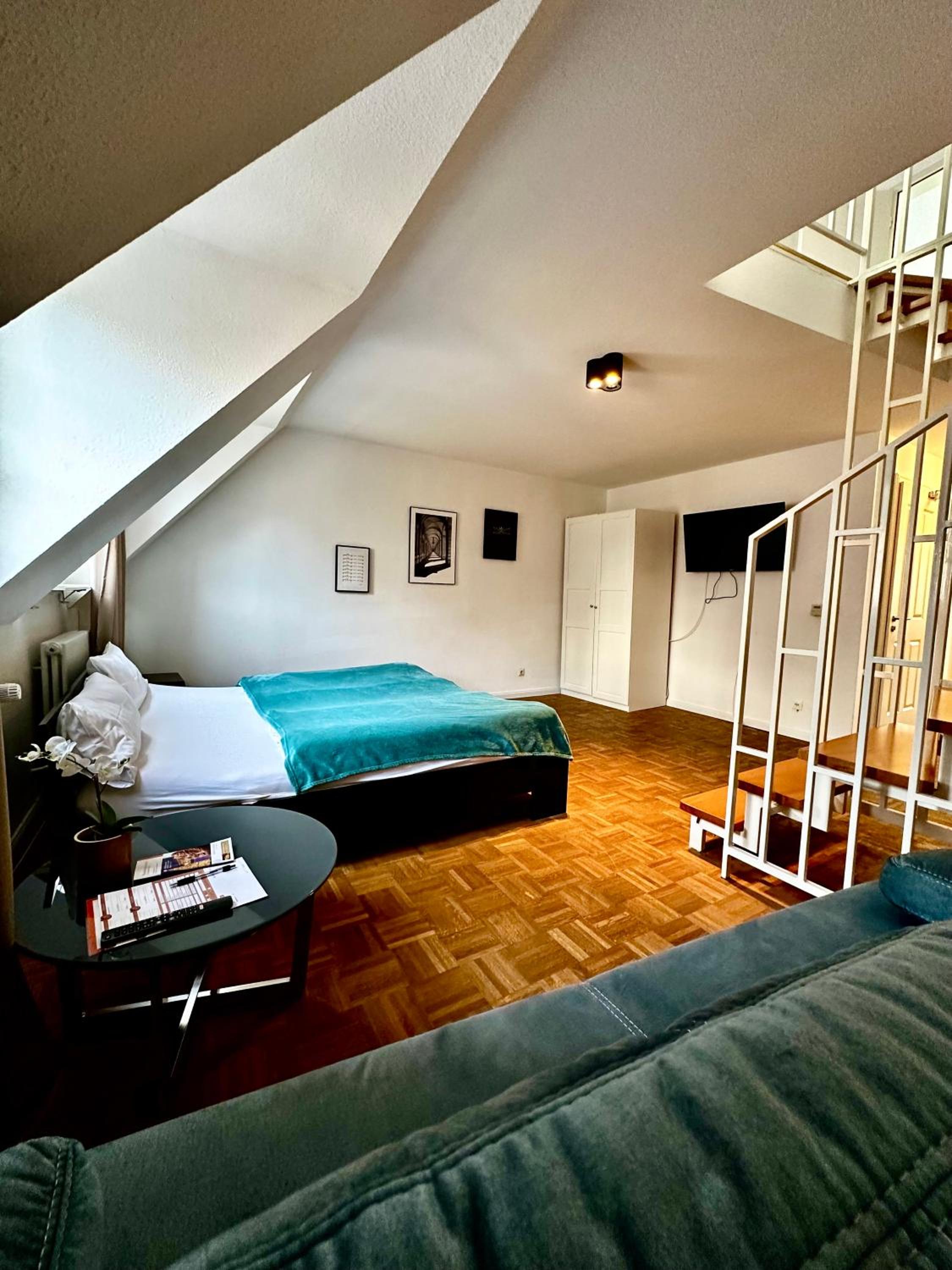 Hirsch Appartements