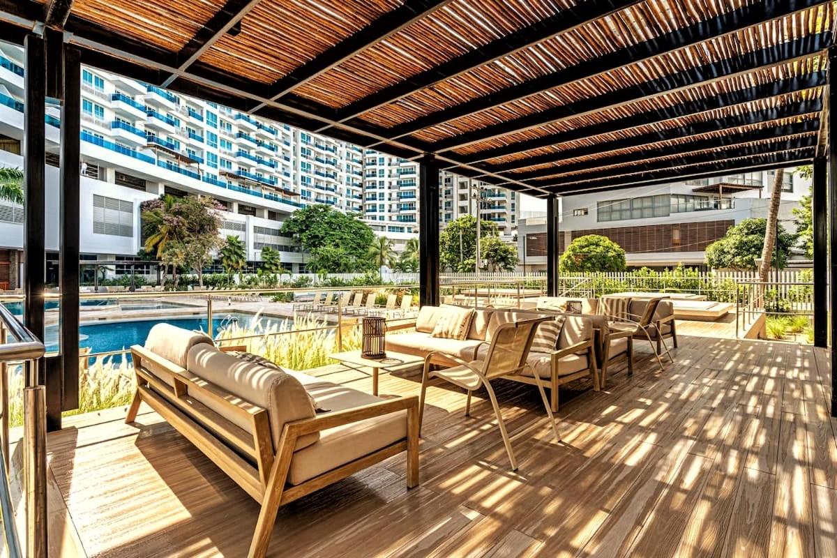 Apartamento salida directa a la playa, zona playa privada, Piscinas y jacuzzis wifi