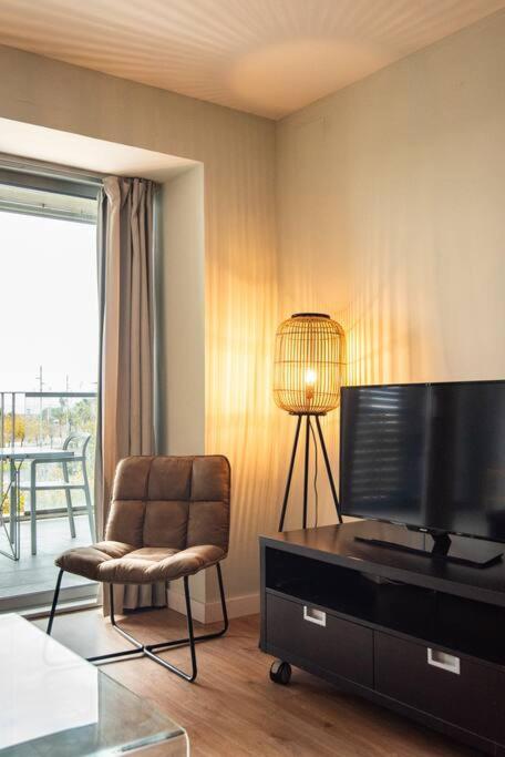 Unique Rentals-Seafront Luxe Suites
