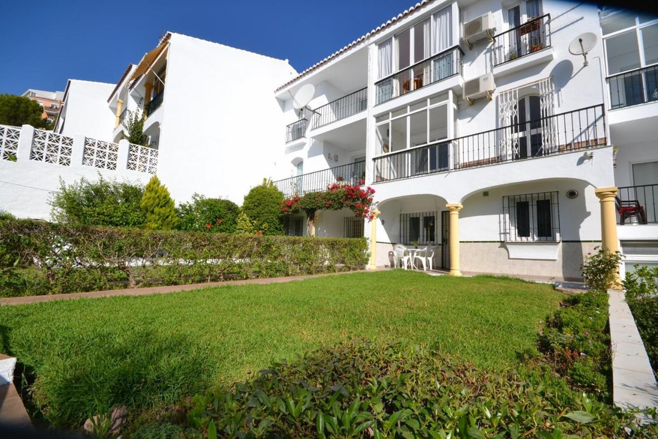 Stella Blanca 24B view 3