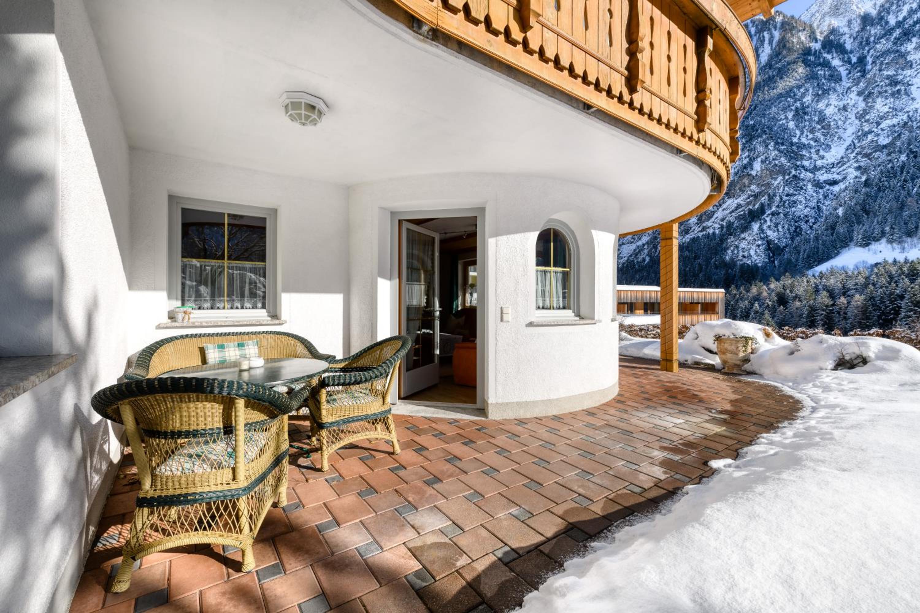Haus Alvier by A-Appartments