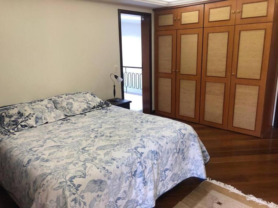 Casa na Serra incrivel com vista para as montanhas