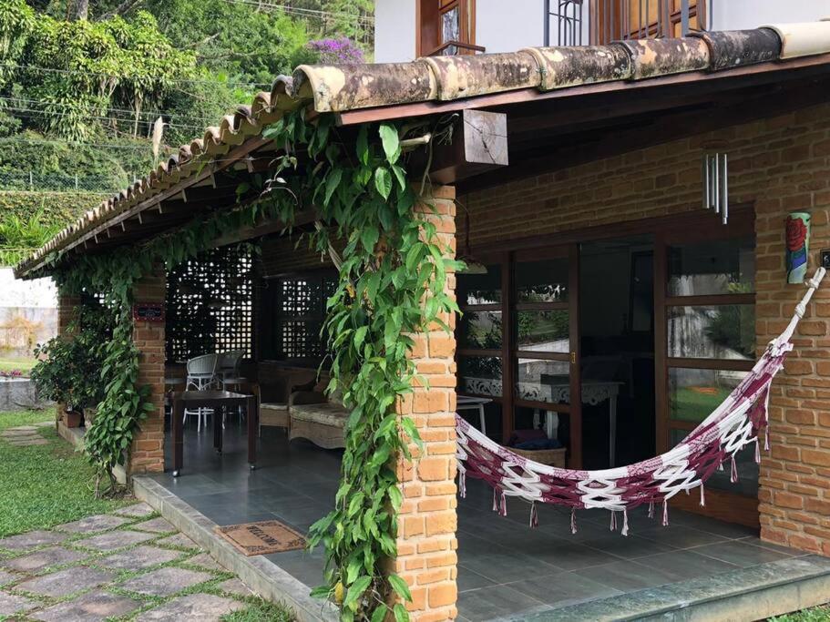 Casa na Serra incrivel com vista para as montanhas