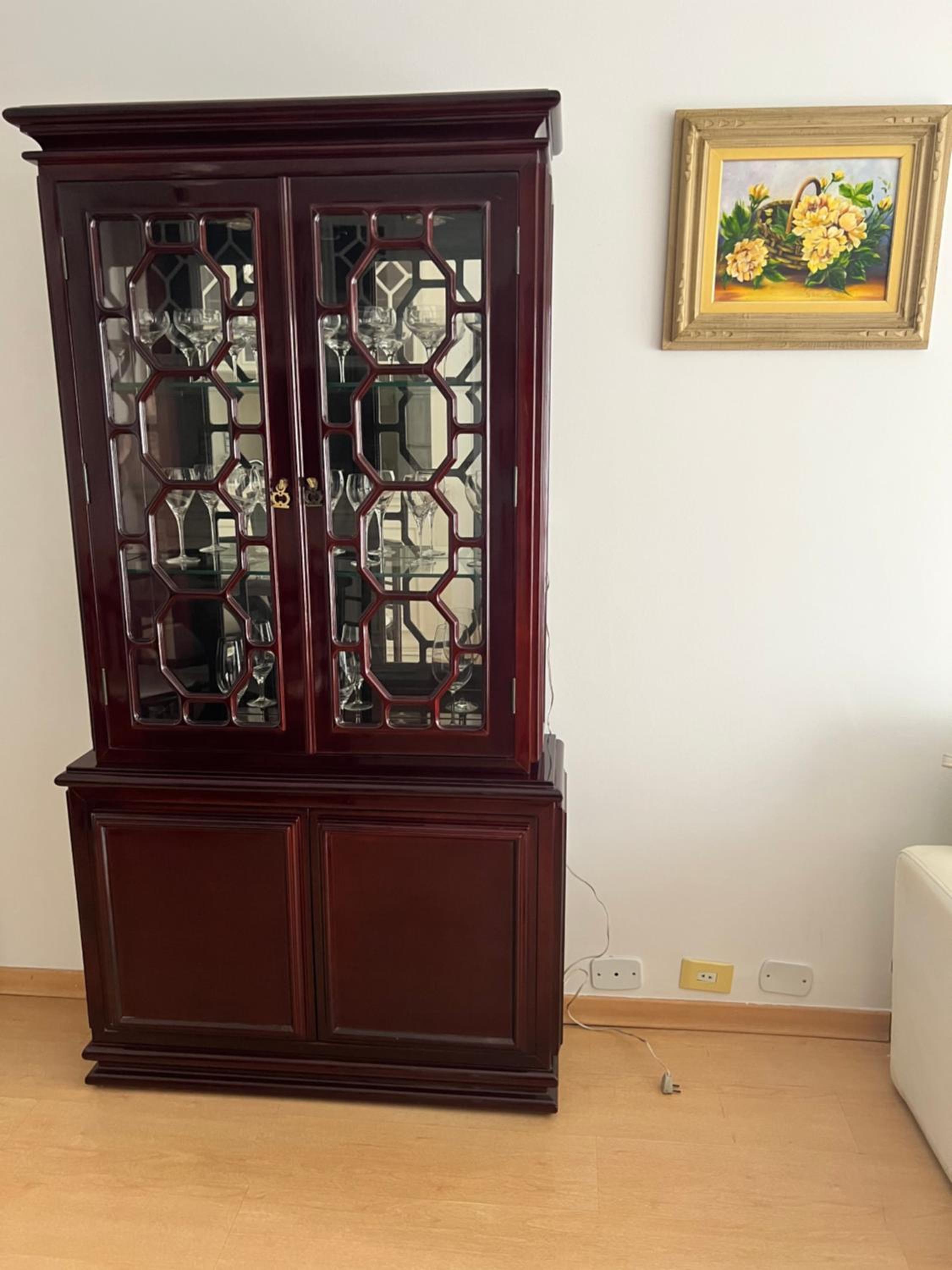 Flat Rua Haddock Lobo 867 com 2 Quartos e Sacada e Enxoval