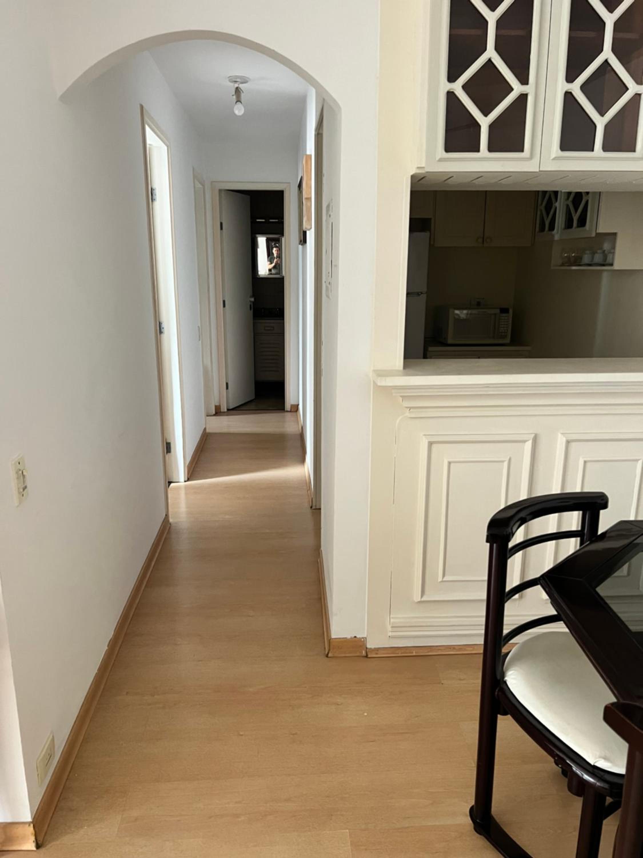 Flat Rua Haddock Lobo 867 com 2 Quartos e Sacada e Enxoval