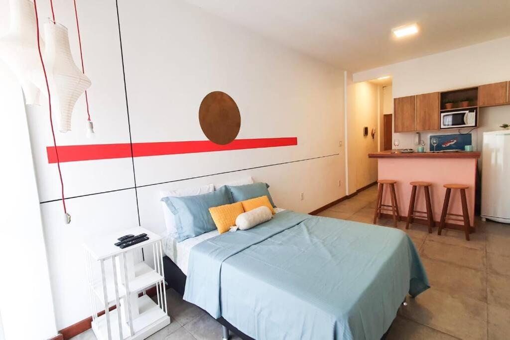 Studio reformado e Internet rápida praça Roosevelt