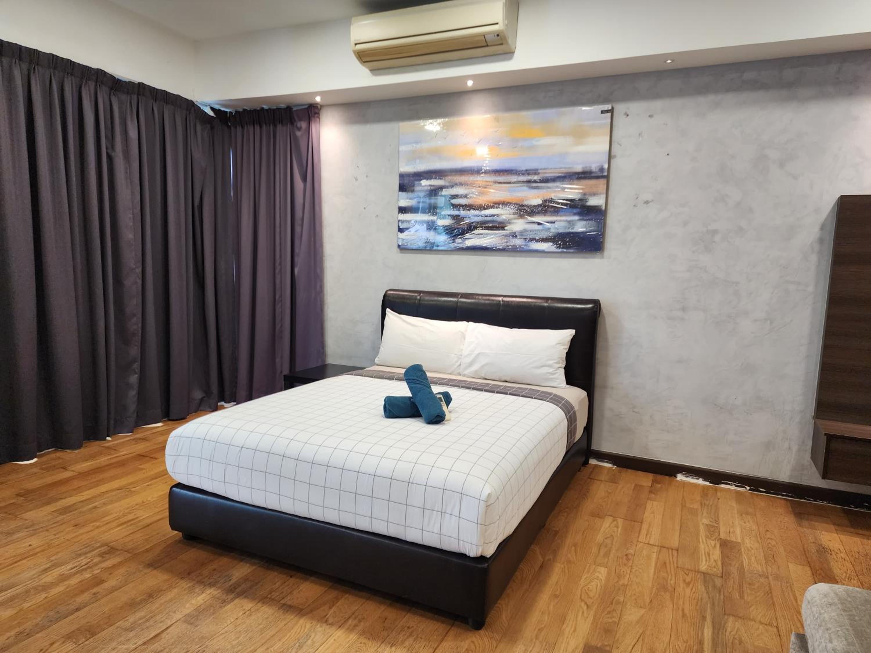 Regalia Comfort Suites KLCC SkyPool