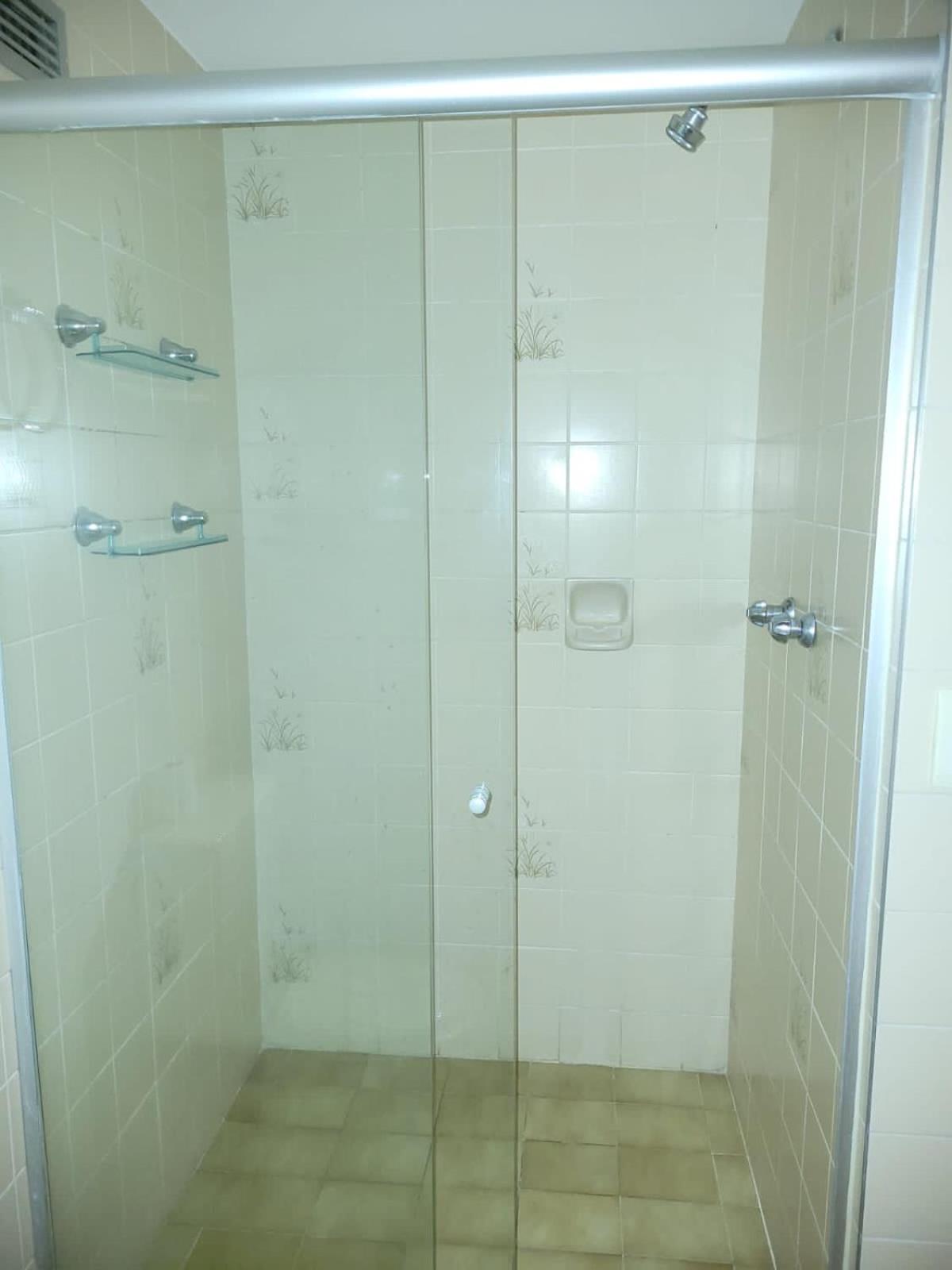 Flat Rua Haddock Lobo 867 com 2 Quartos e Sacada e Enxoval