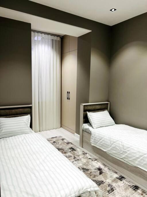 3-roomed apartment close to the REGISTAN Ozod Apartments view 3