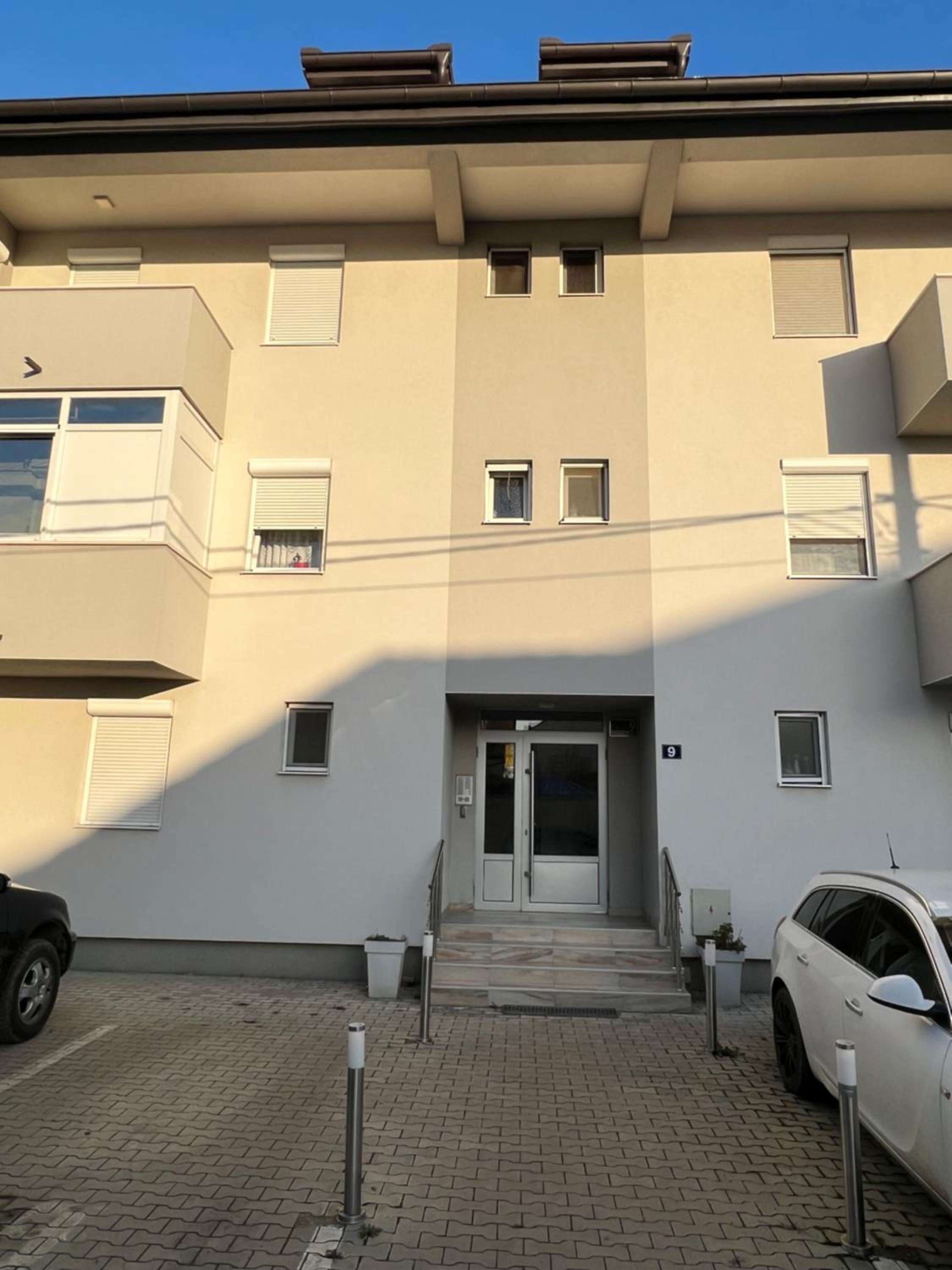 Aero Fly apartment Belgrade view 4