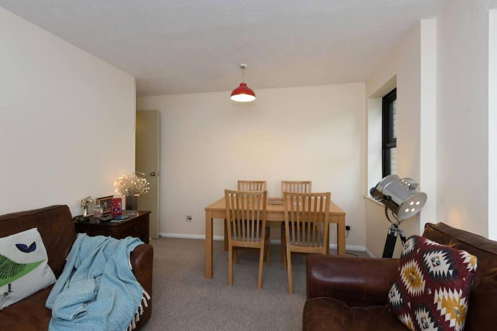 Spacious Walthamstow Apartment
