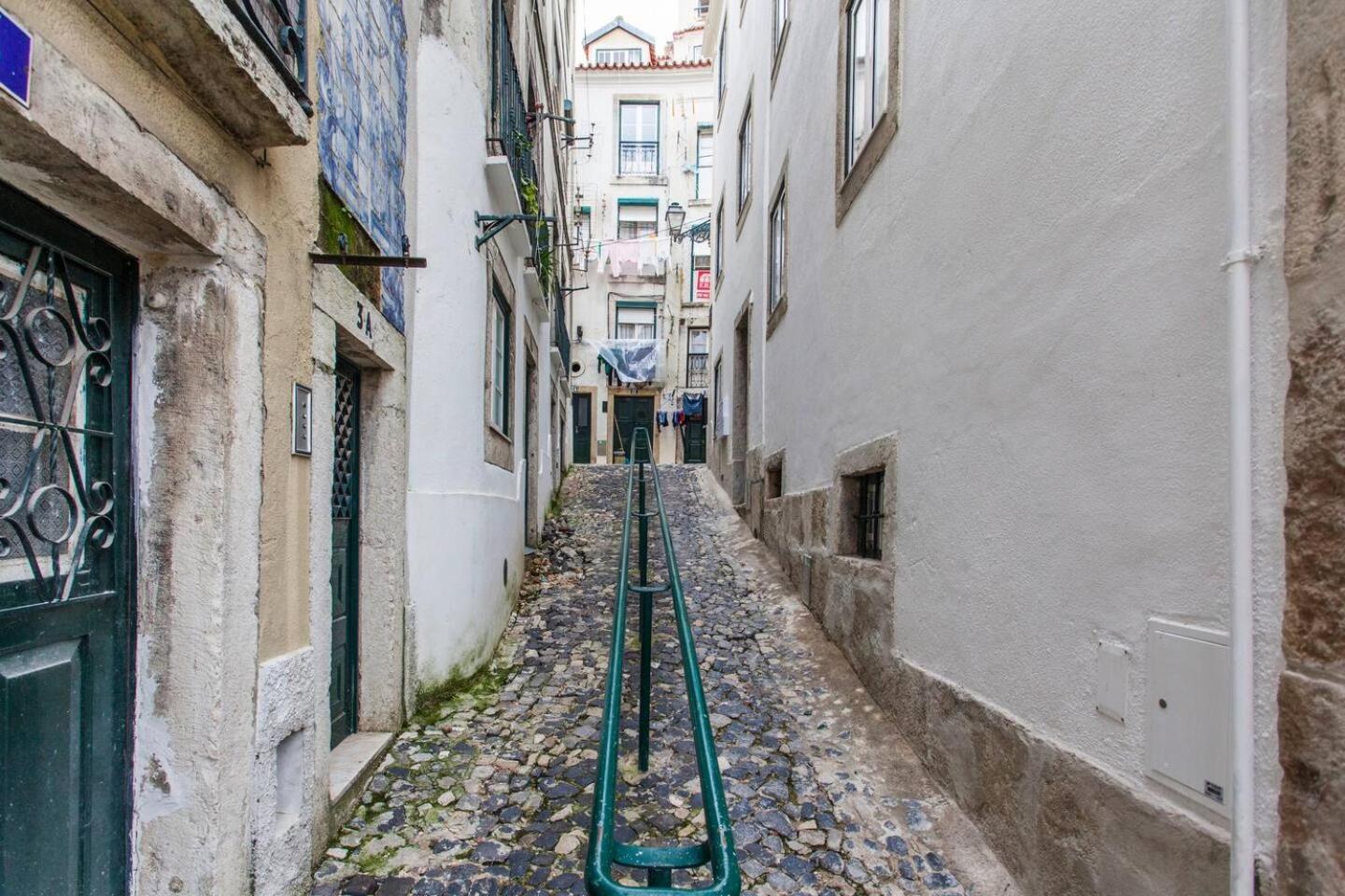 WHome Hidden Gem in Alfama perfect to explore Lisbon