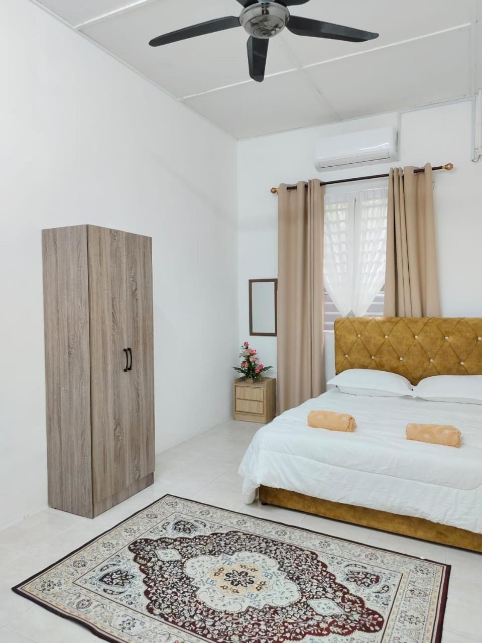 NASUHA HOMESTAY 1 TEMERLOH Semi-D House, 4 Bedroom, 3 Bathroom, 5 Unit Aircond, Free Wifi and Netflix, Near Hospital with Private Pool photo 7