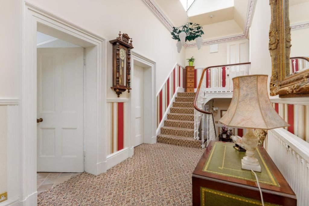 Mossley Hill Retreat