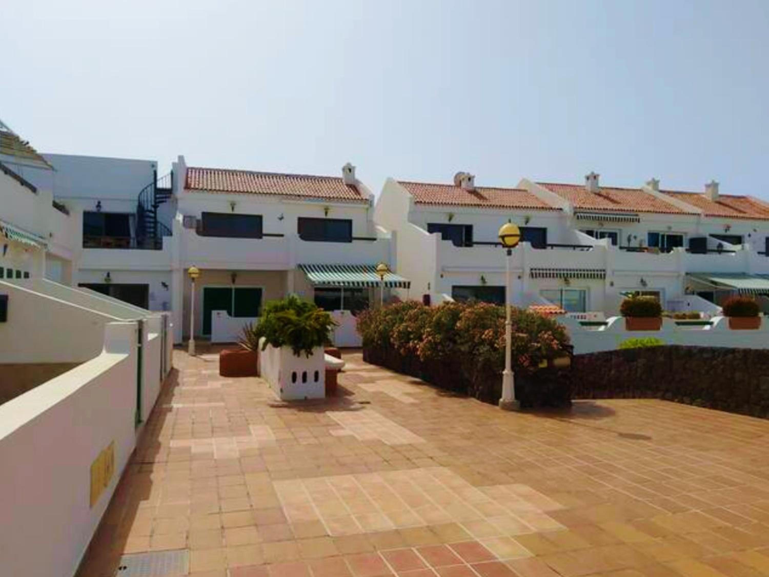 Live Don Jose two hundred and five with huge pool and teracce view 3