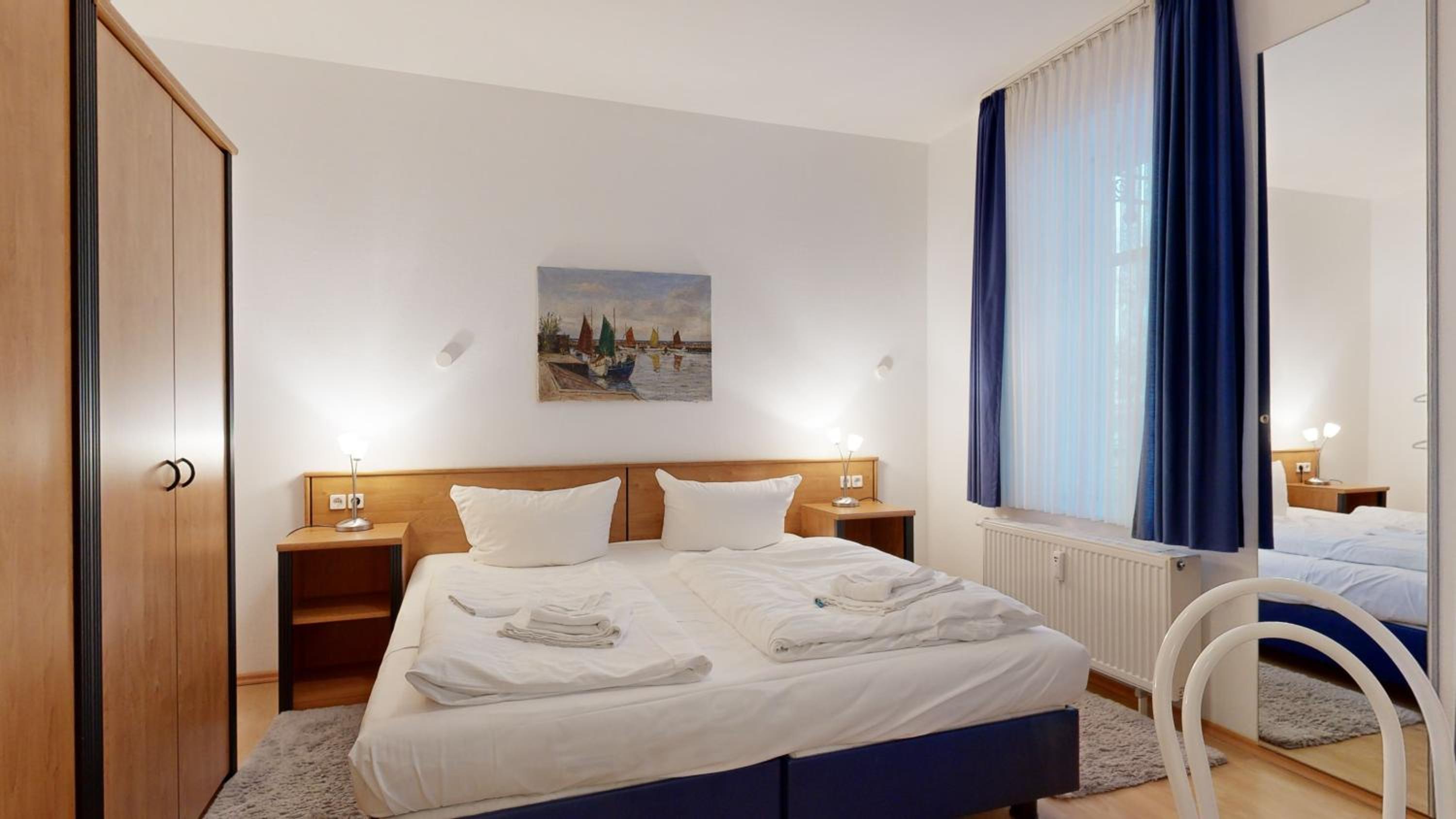 Villa Strandblick in Binz, FeWo direkt am Strand mit Balkon und seitlichem Meerblick