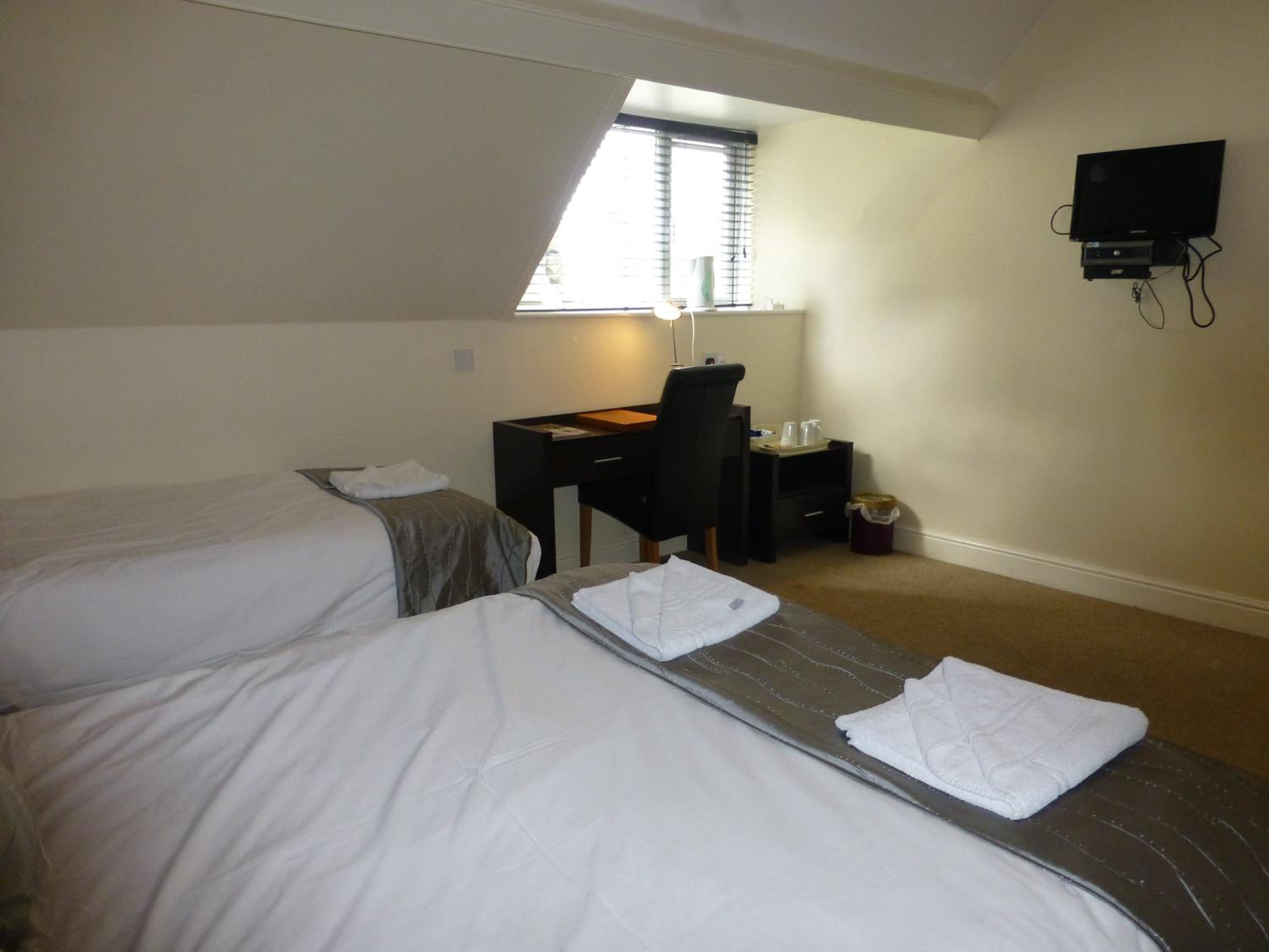 Maes Manor Country Hotel