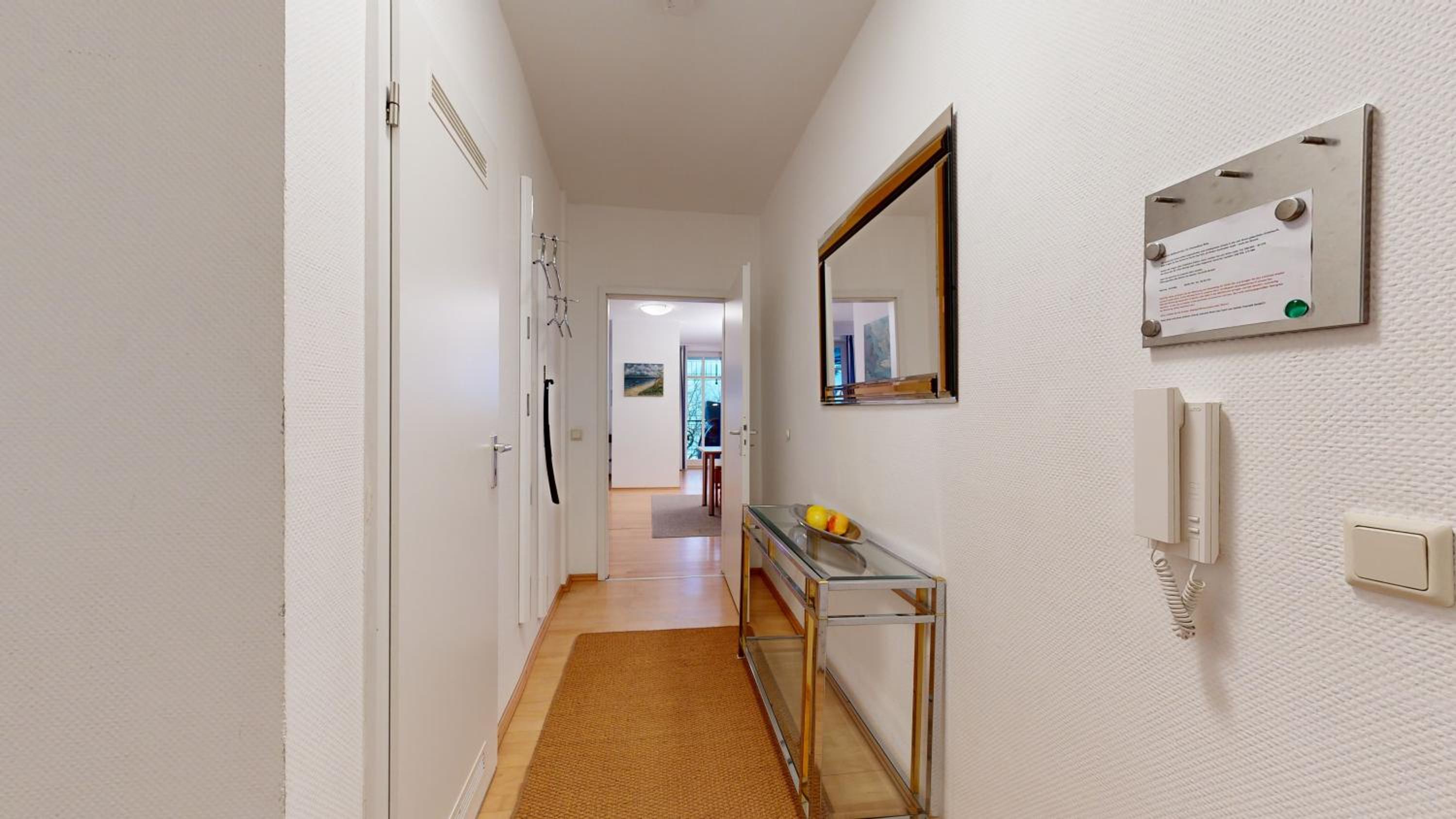Villa Strandblick in Binz, FeWo direkt am Strand mit Balkon und seitlichem Meerblick