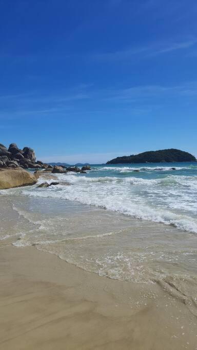 Praia de Palmas Apto Novo, Vista para o mar.