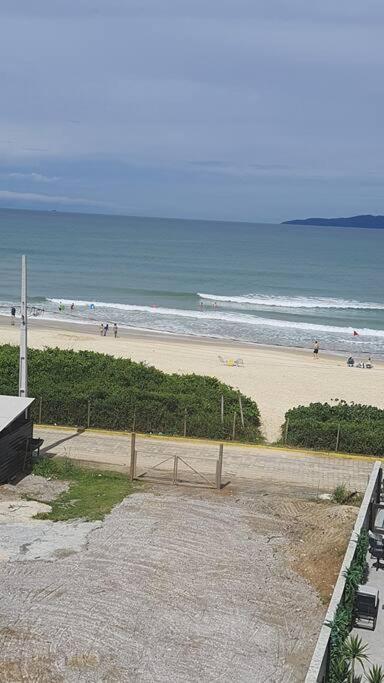 Praia de Palmas Apto Novo, Vista para o mar.