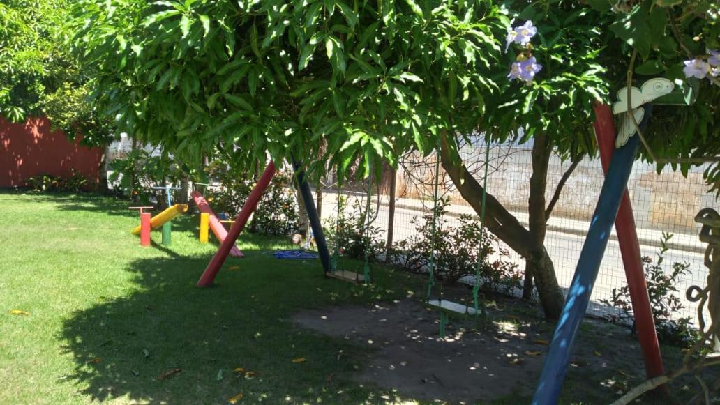 Residencial Ecoville das Mangueiras 3km da praia de Guarajuba, 27km do centro de Camacari CEP 42839-874