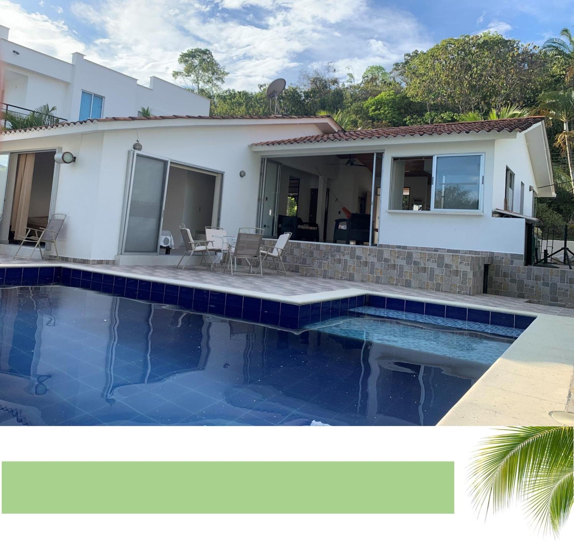 Casa con piscina privada Vía melgar Carmen de Apicalá