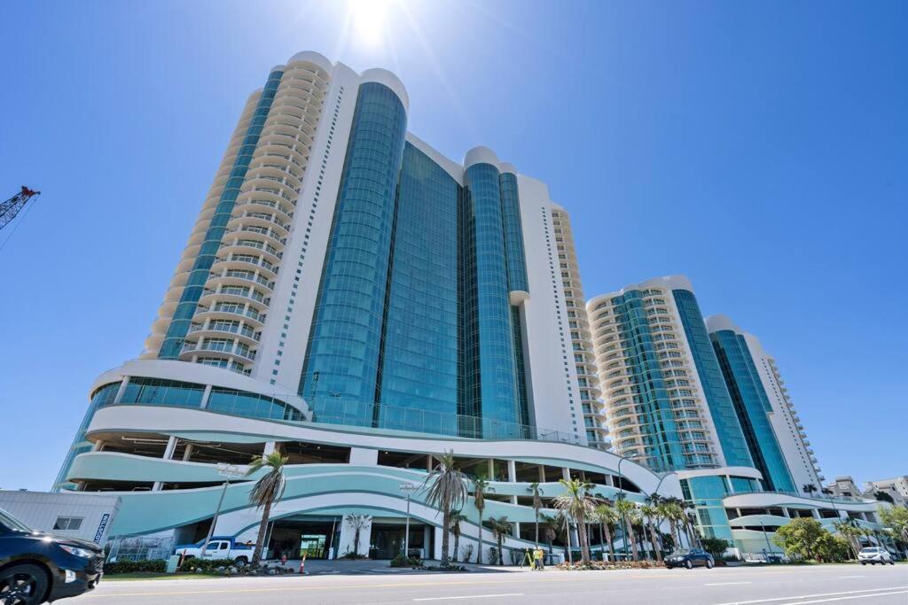 Turquoise Place 1007C view 2