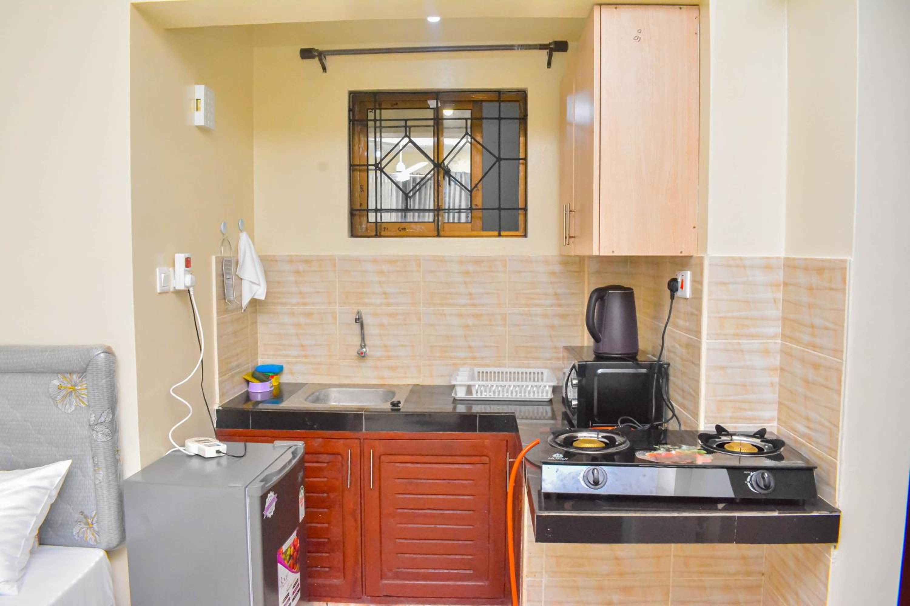 Evans' Cosy Studio Home
