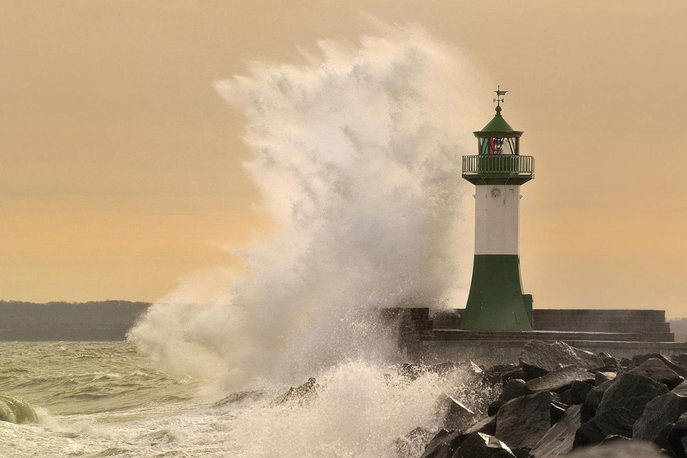 Sommerwind App1 - Strandpromenade seitlicher Meerblick, Strandkorb saisonal