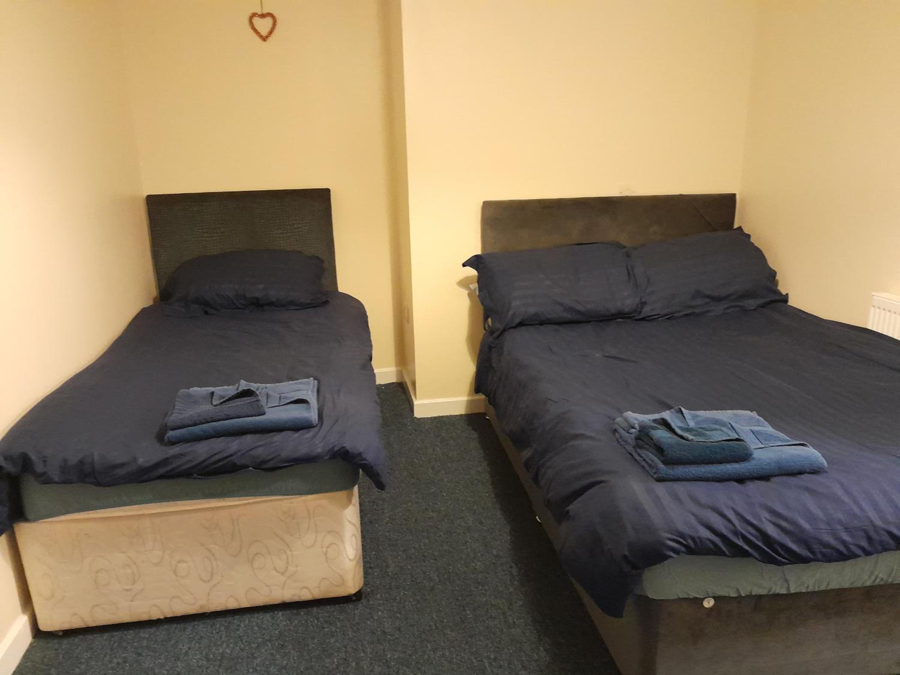 Kings Arms Guest House Ebbw Vale