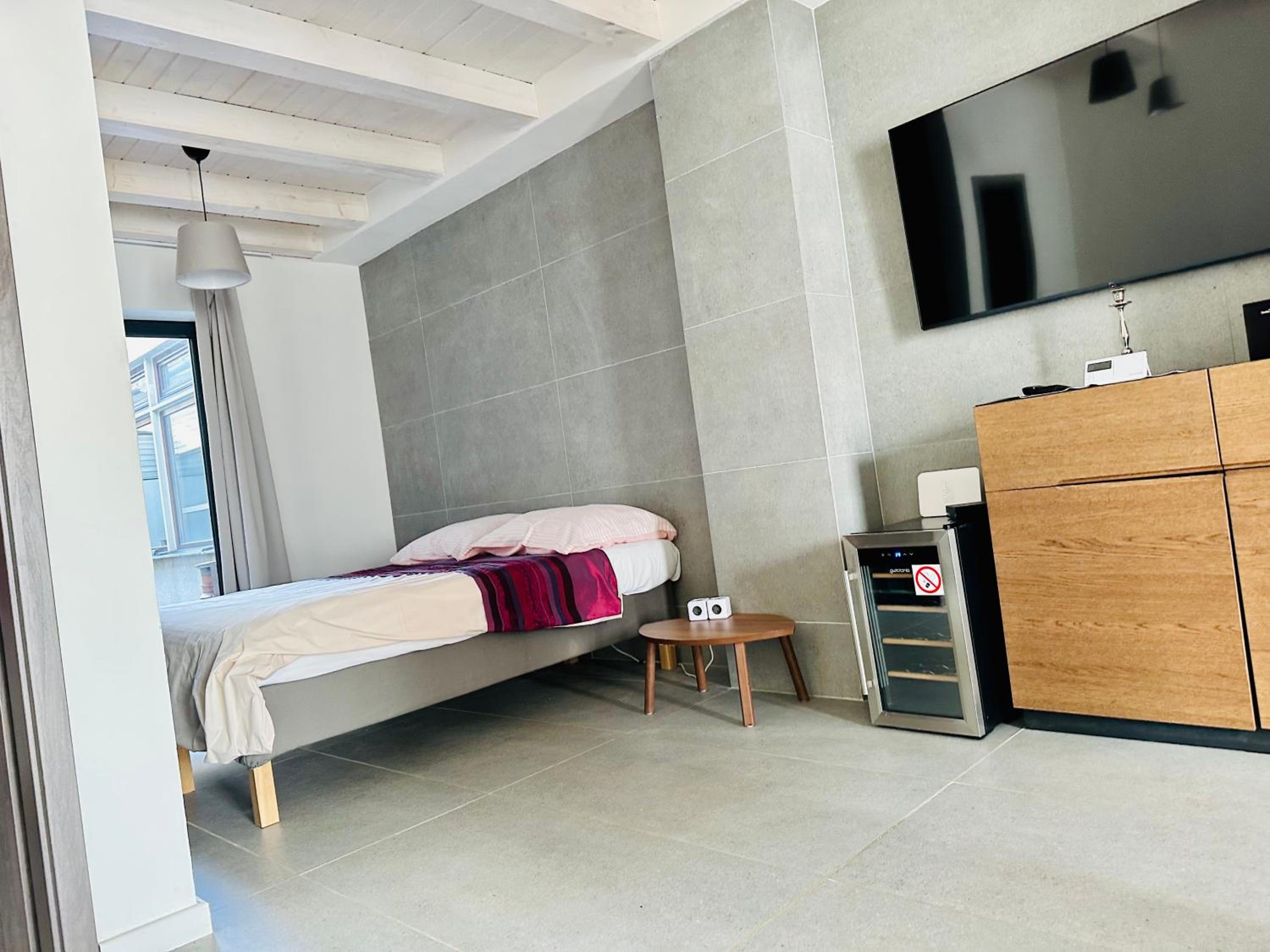 STONE Apartment view 3