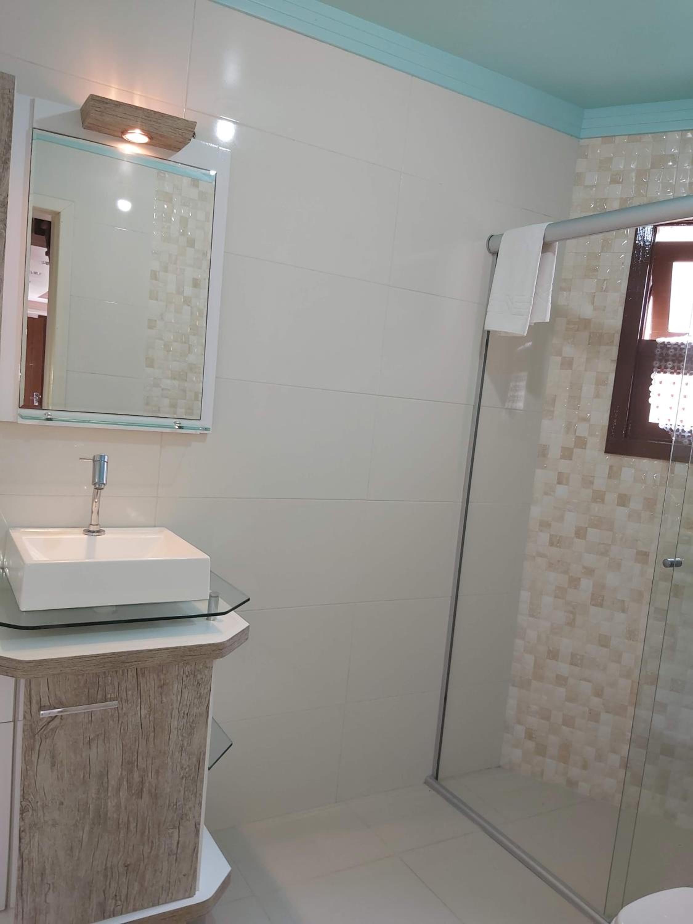 SOBRADO COM PISCINA