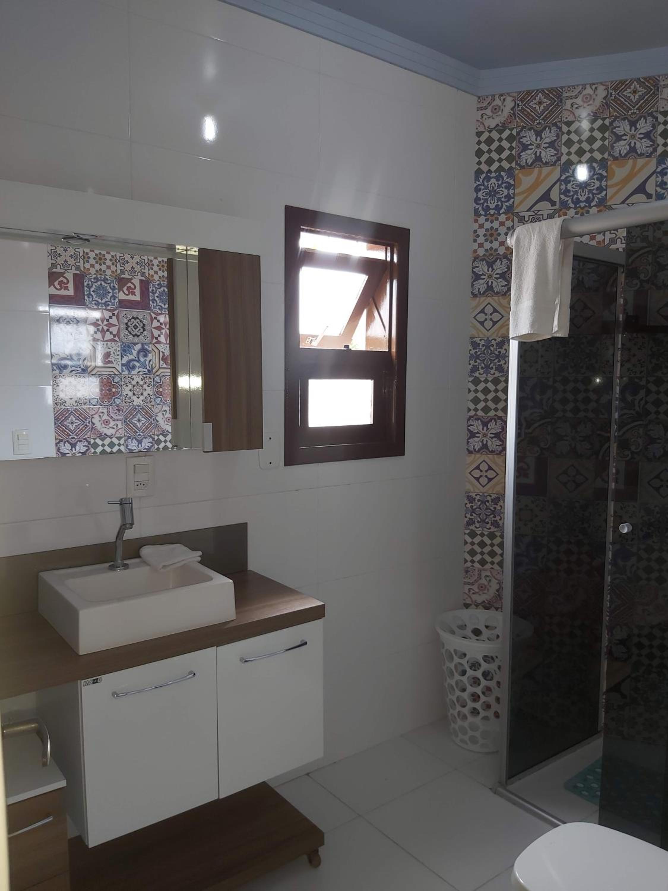 SOBRADO COM PISCINA