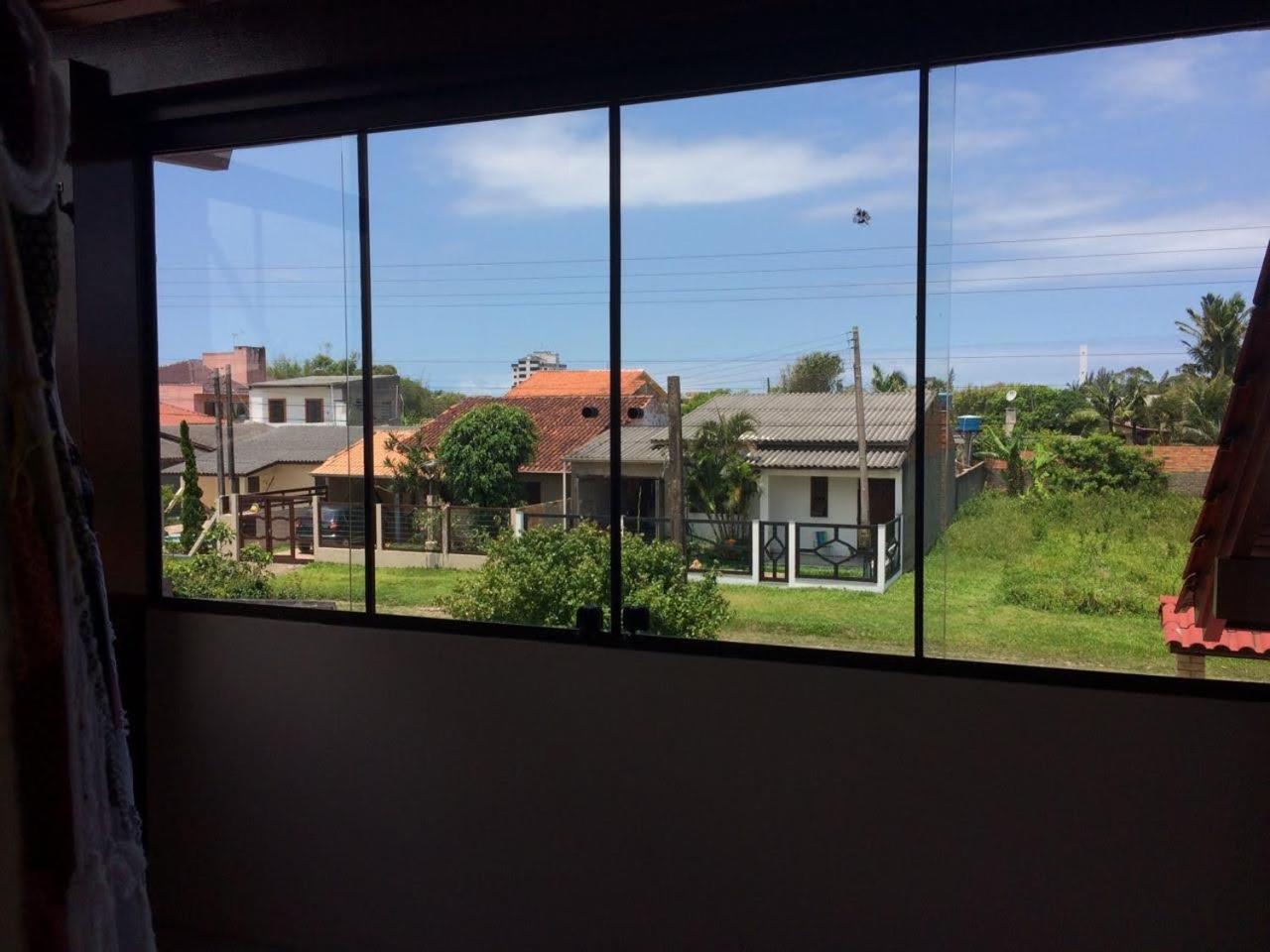 SOBRADO COM PISCINA