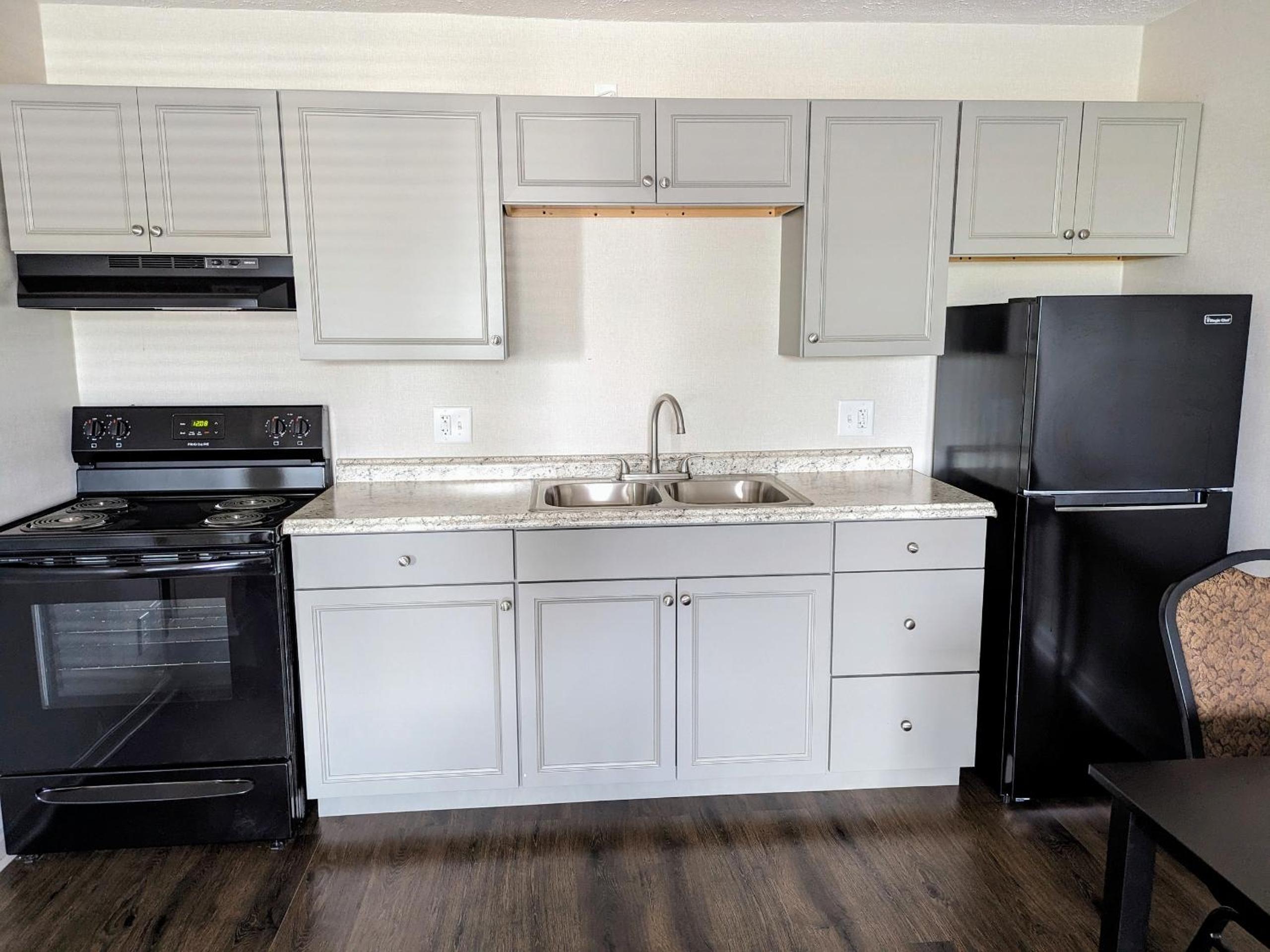 Wytheville Vacations - Super 8 by Wyndham Wytheville - Property Image 21