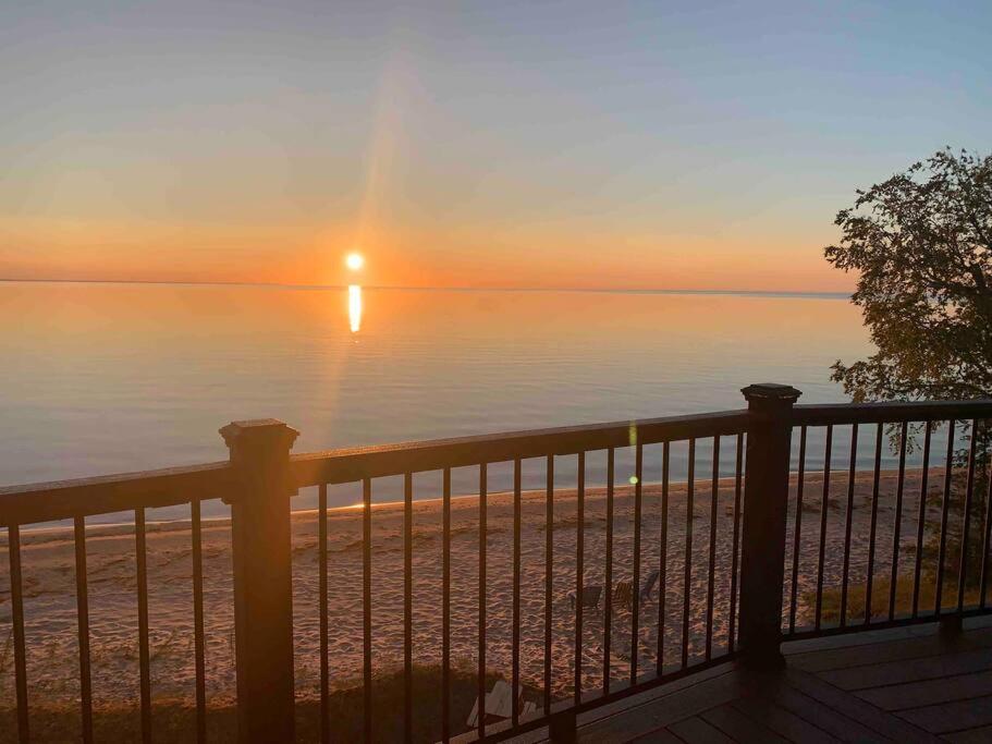 Lake Michigan Cabin w/Hot Tub & Stunning Views view 5