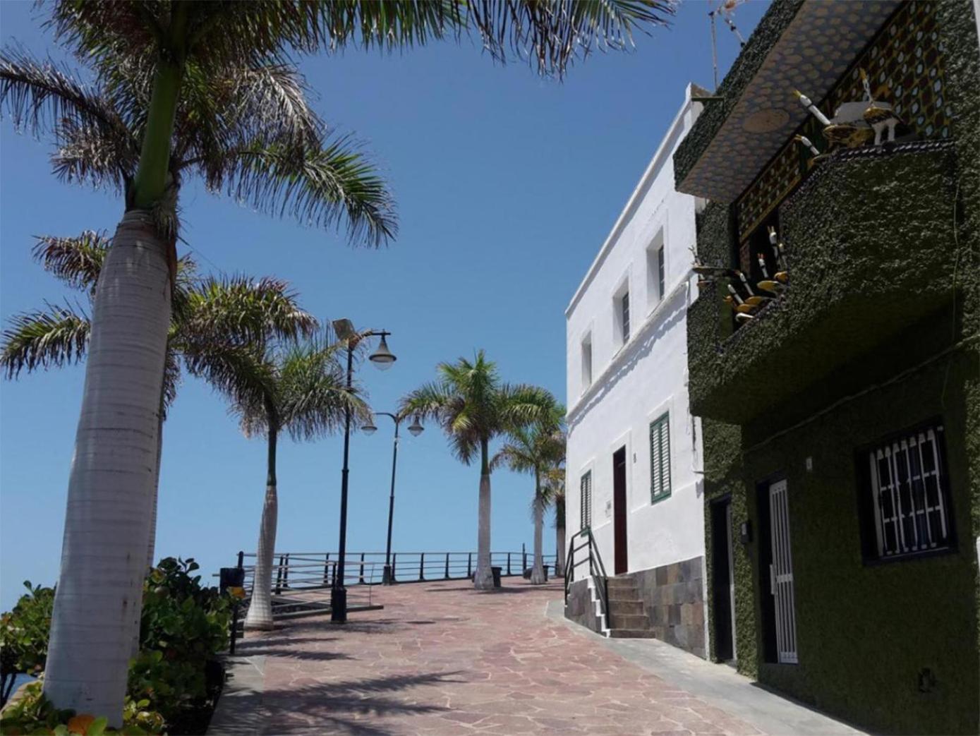 Alcalá seaside apartment, two rooms, private parking