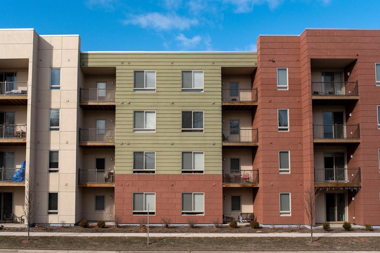 Shoreline: 2BR Condo Near Downtown The Bay and Wineries view 5