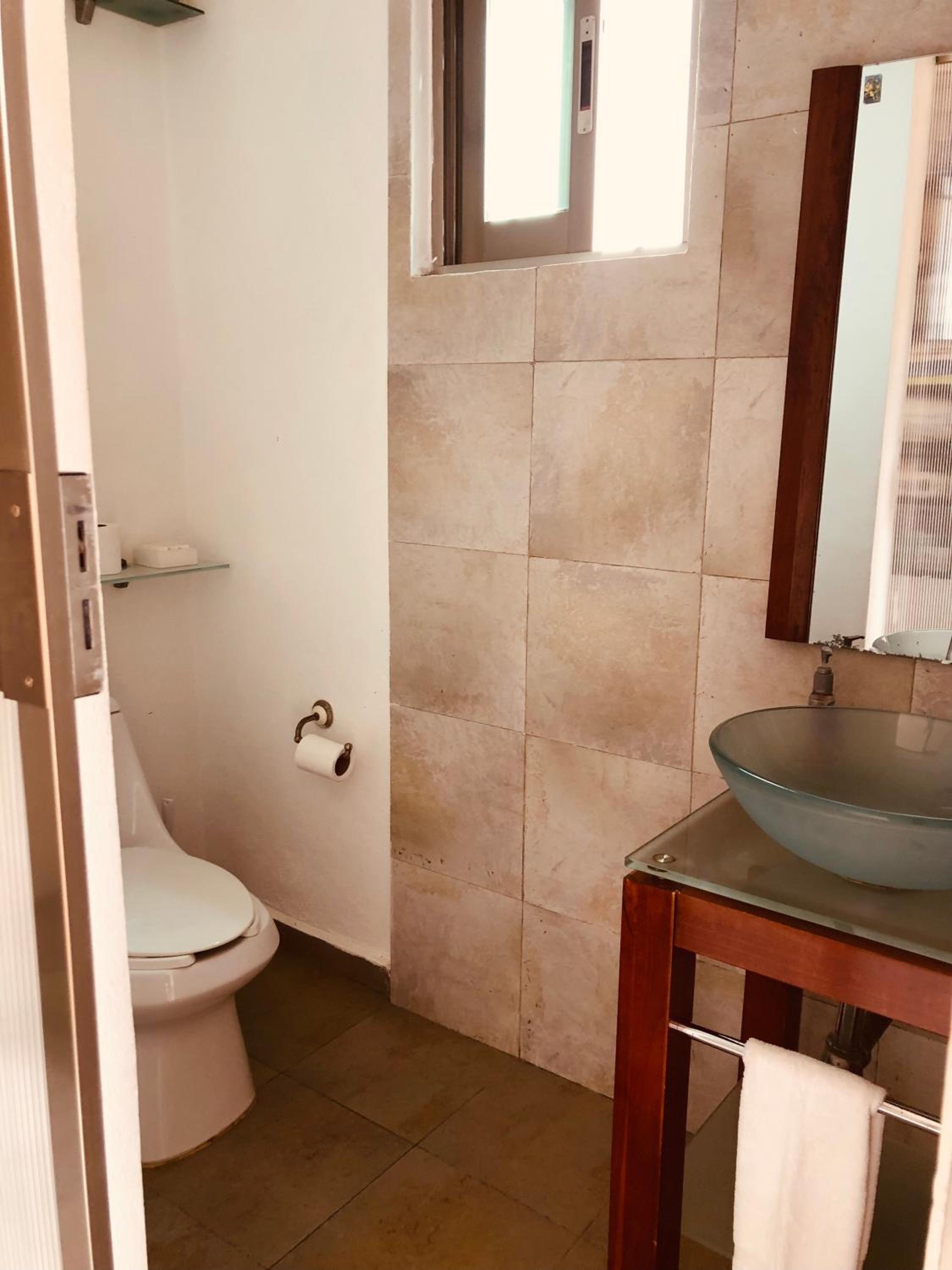 Beautiful Home by the Beach - 3Bedrooms, 2.5Baths