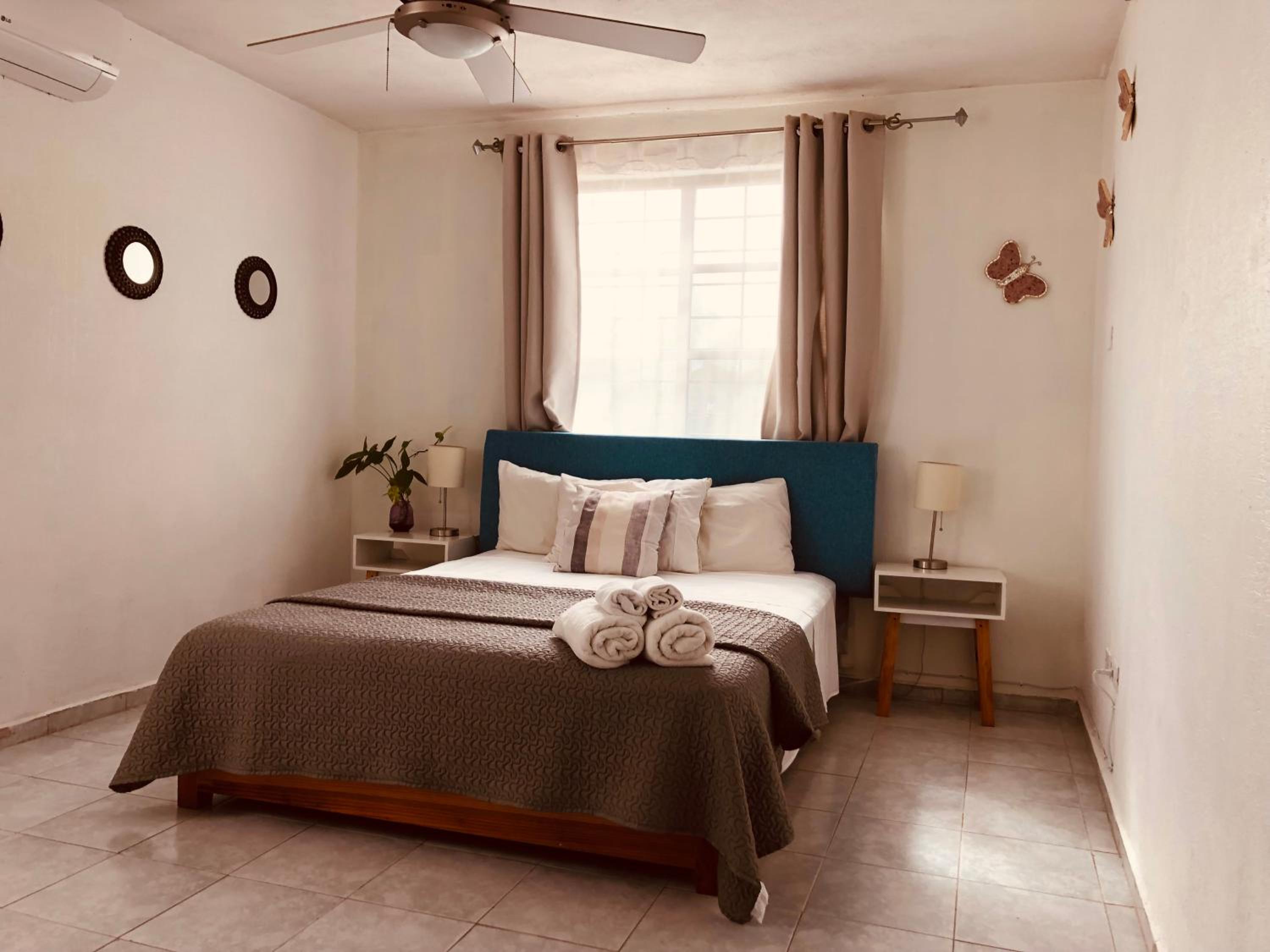 Beautiful Home by the Beach - 3Bedrooms, 2.5Baths