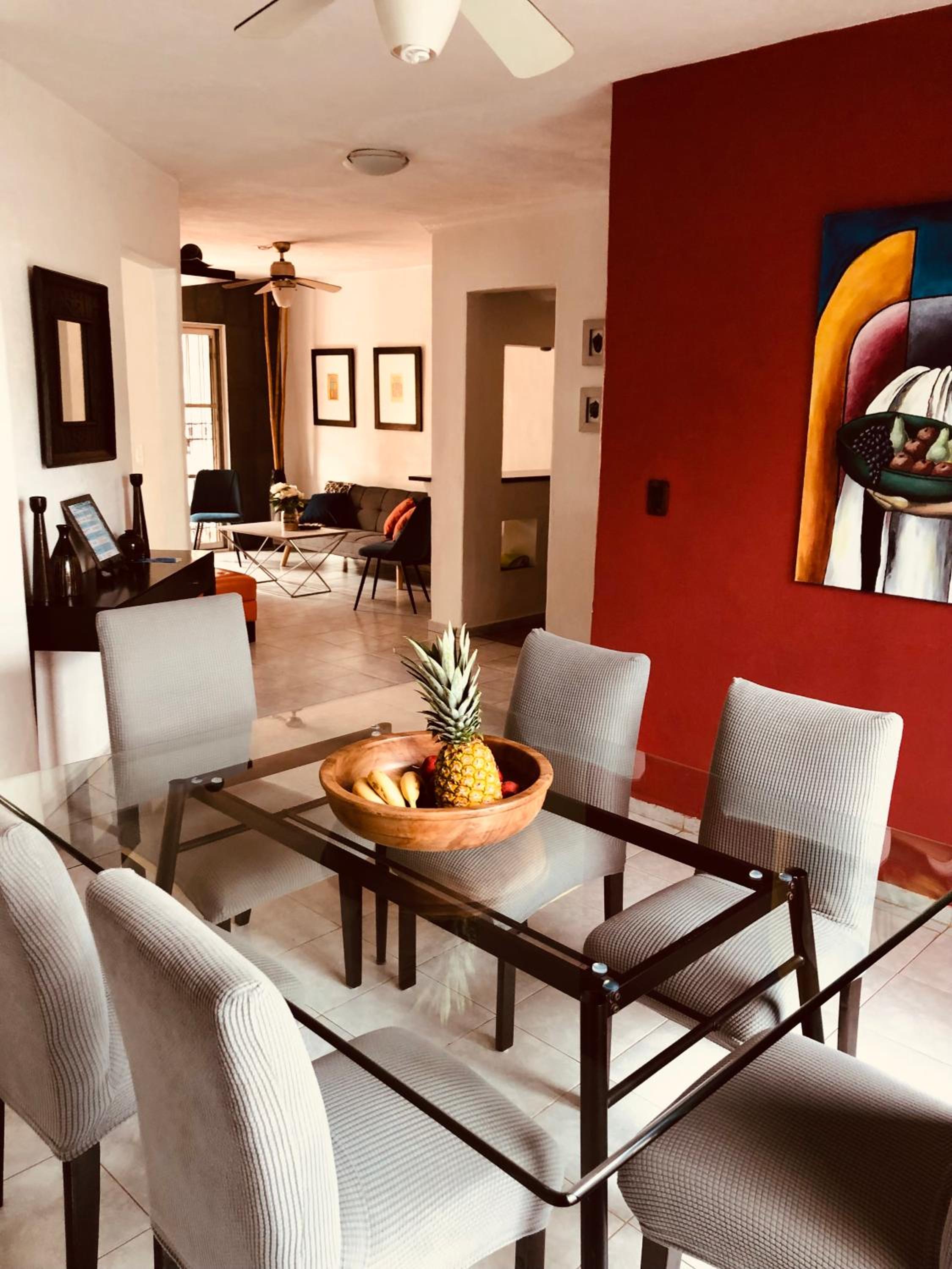 Beautiful Home by the Beach - 3Bedrooms, 2.5Baths