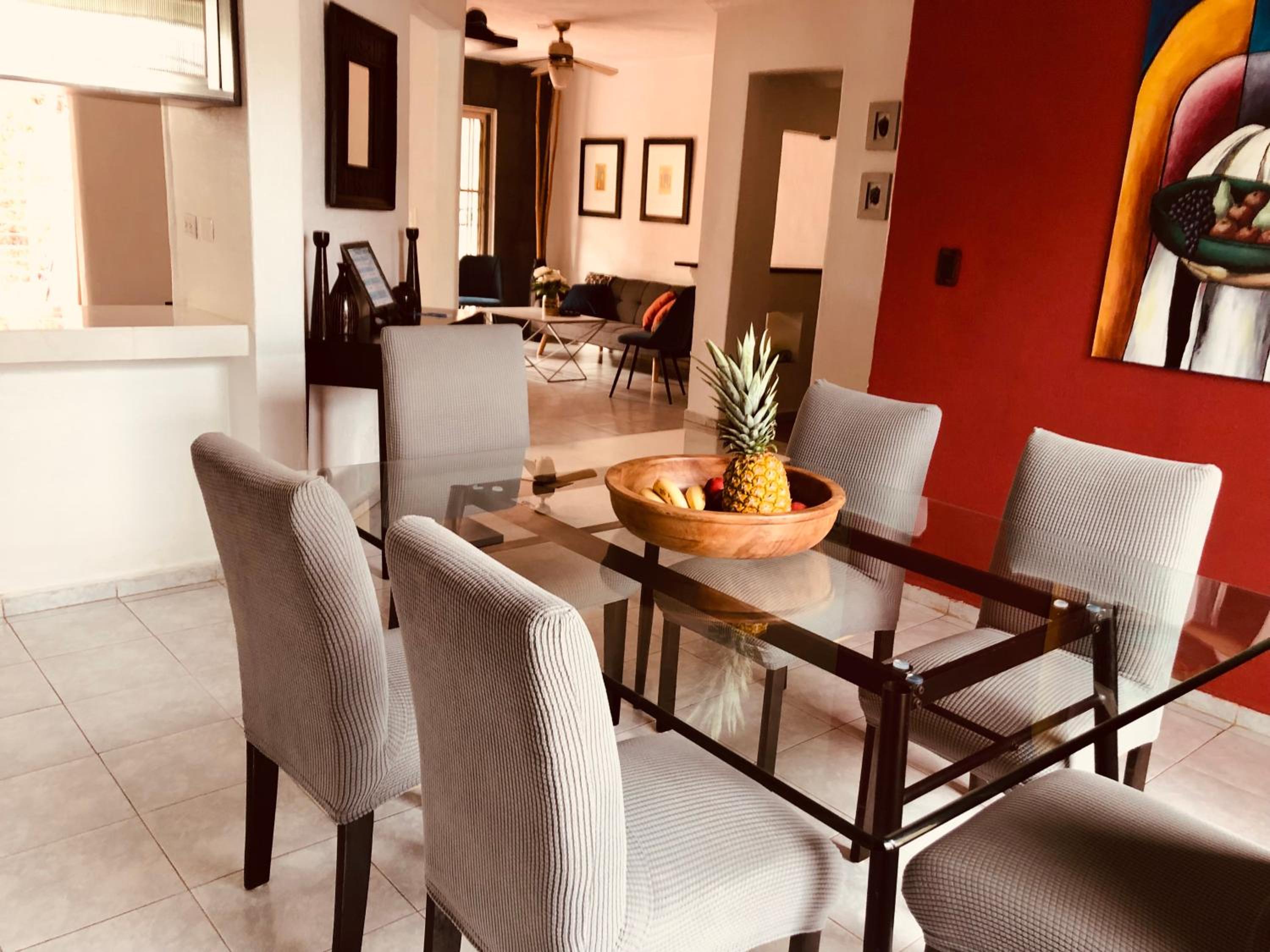 Beautiful Home by the Beach - 3Bedrooms, 2.5Baths